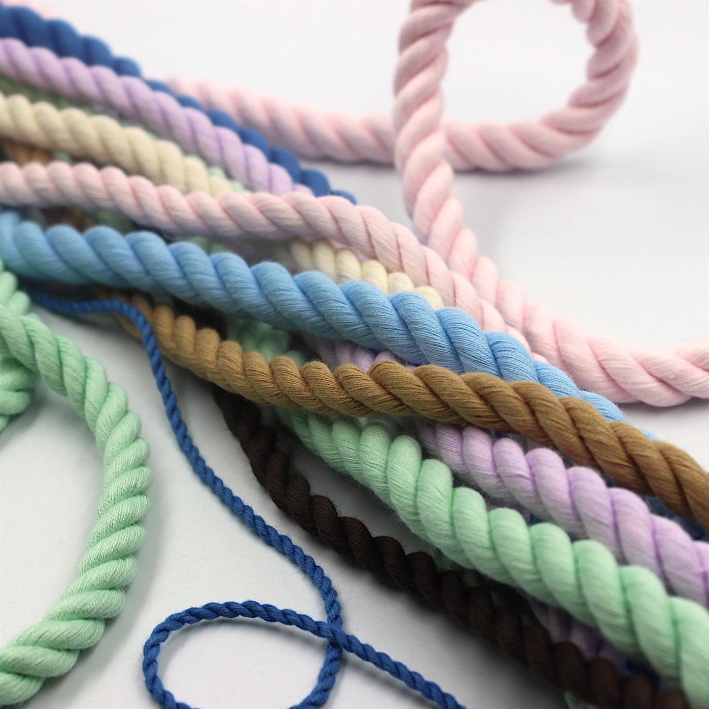 Chunky Matte Twisted Cord x1m - 9869
