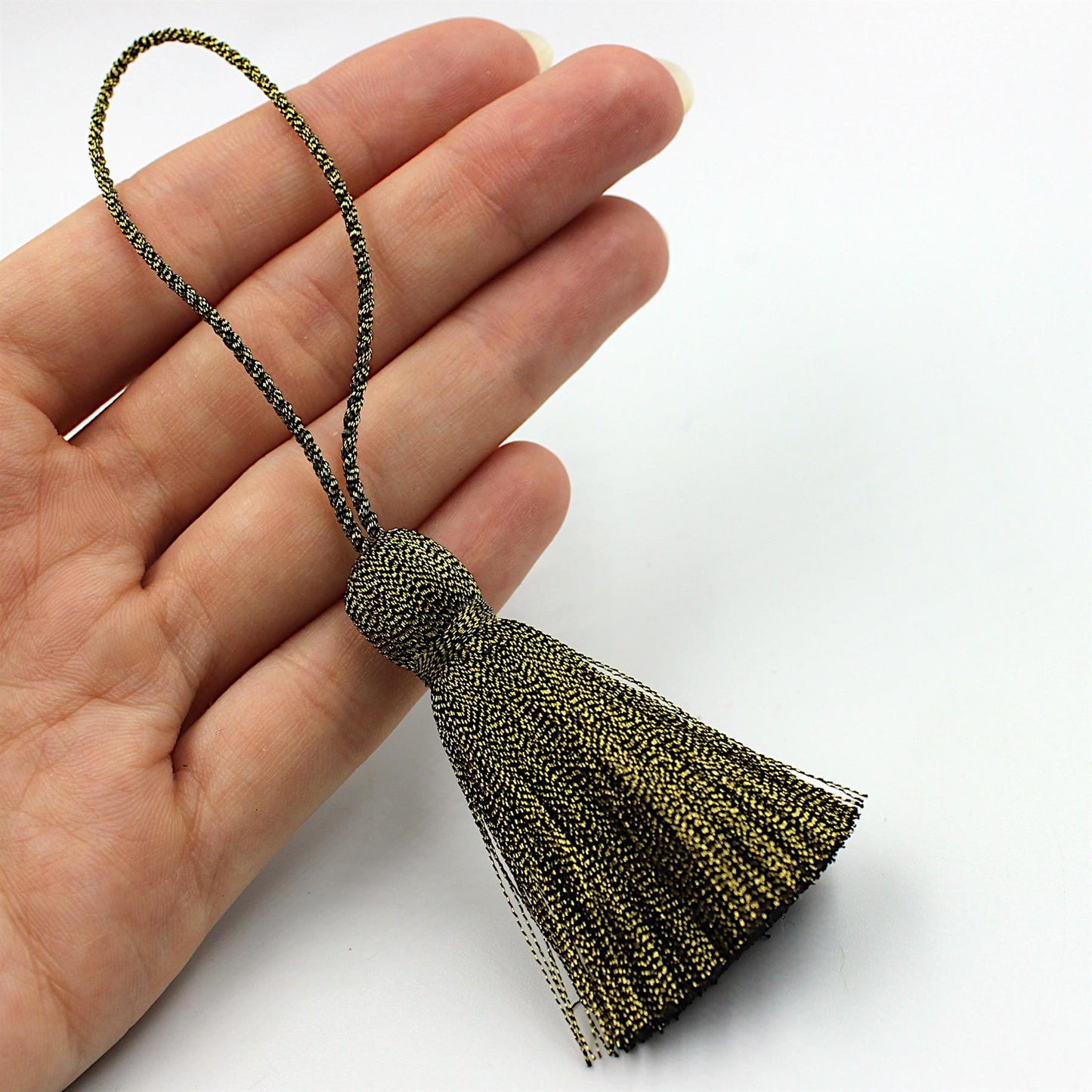 Metallic Tassel 9494