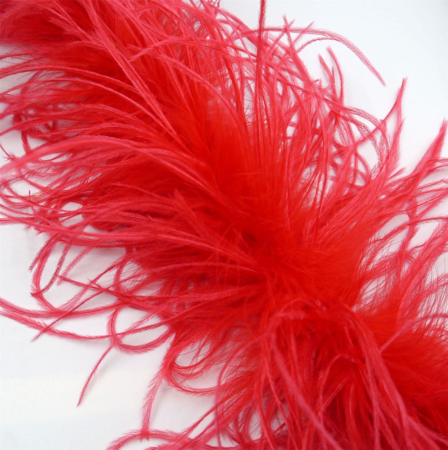 1 Metre Ostrich Feather Boa 3 ply BO001