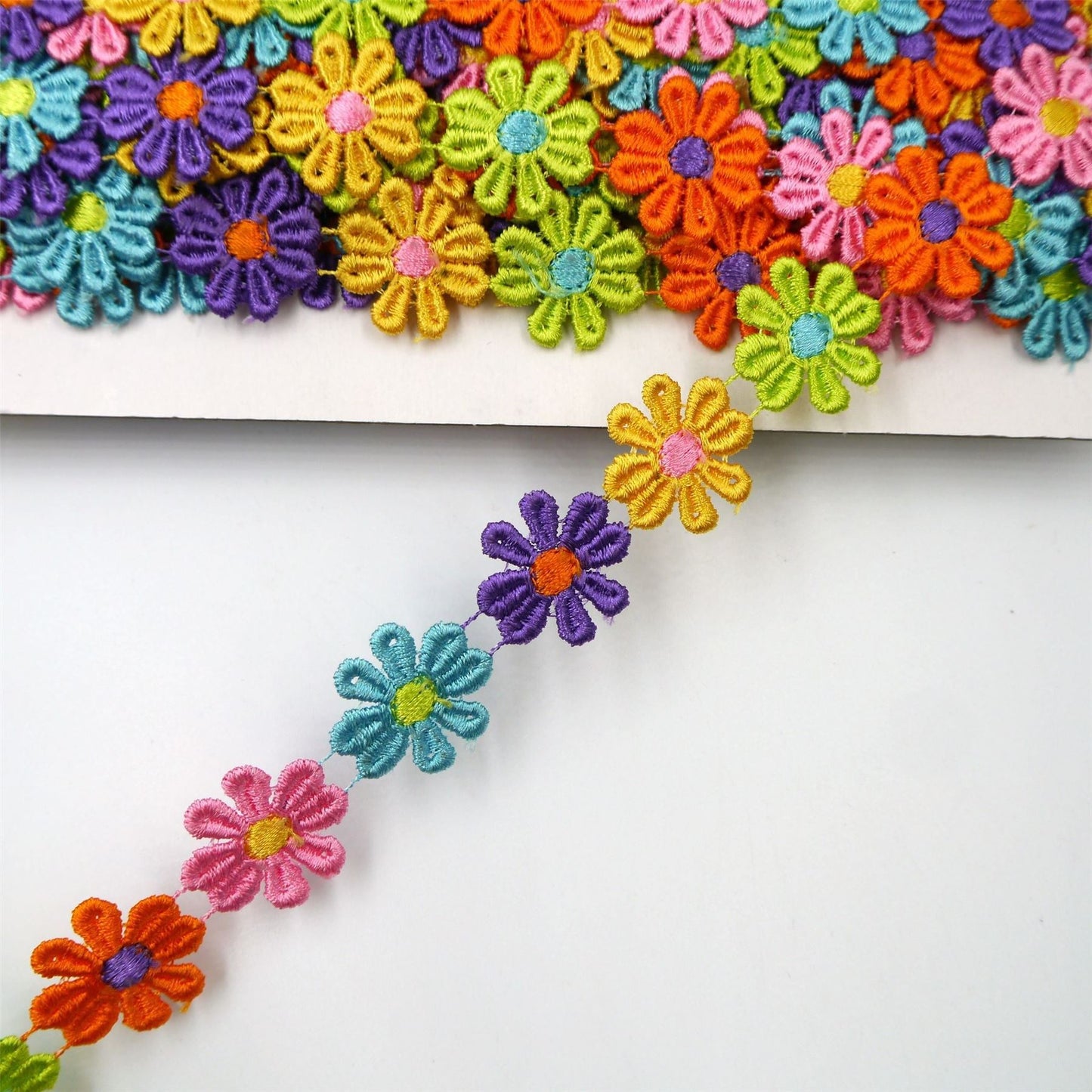 Rainbow Daisy Flower Braid 25mm 8927