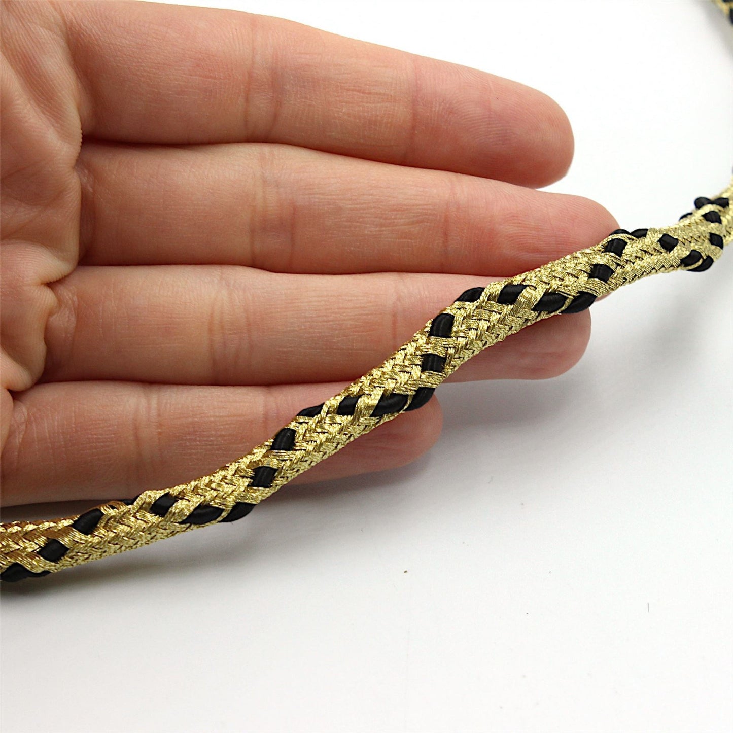 Metallic Woven Cord With Criss-Cross Twist 8mm 8279