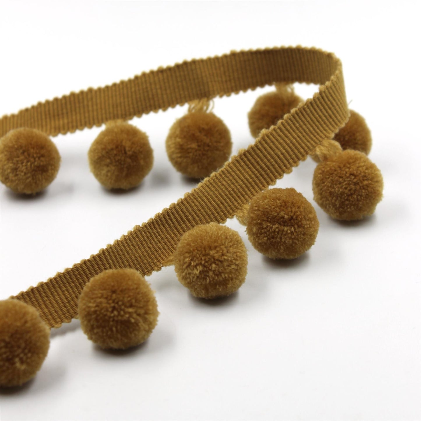 Pom-Pom Fringe Braid 45mm x1m - 5521