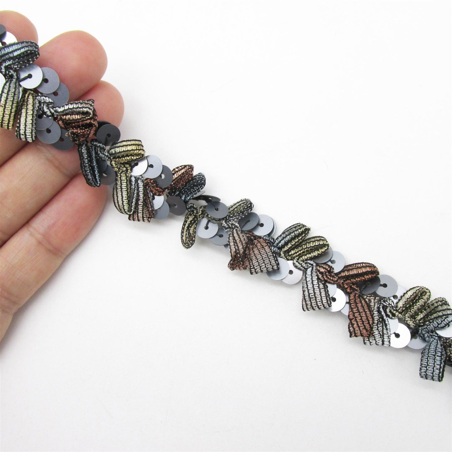 Sequin Braid with Looped Ribbon 18mm x 1m - 9237