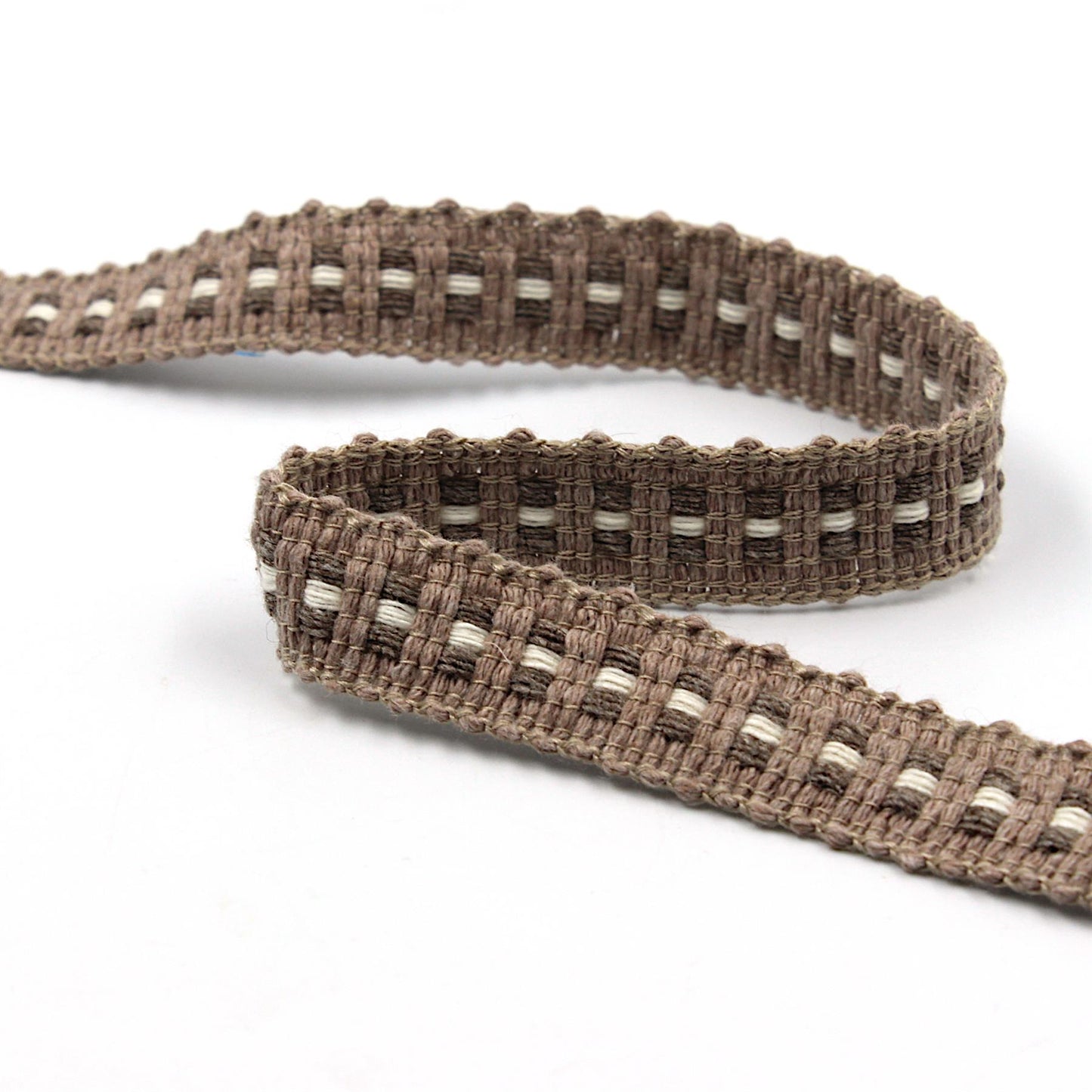 Woven Tri-Stitch Flat Furnishing Braid 18mm x1m - 5566