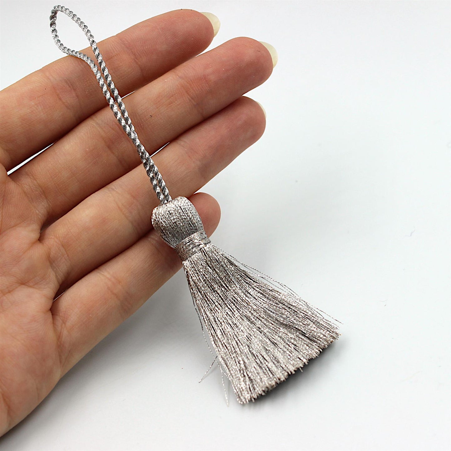 Metallic Tassel 9494