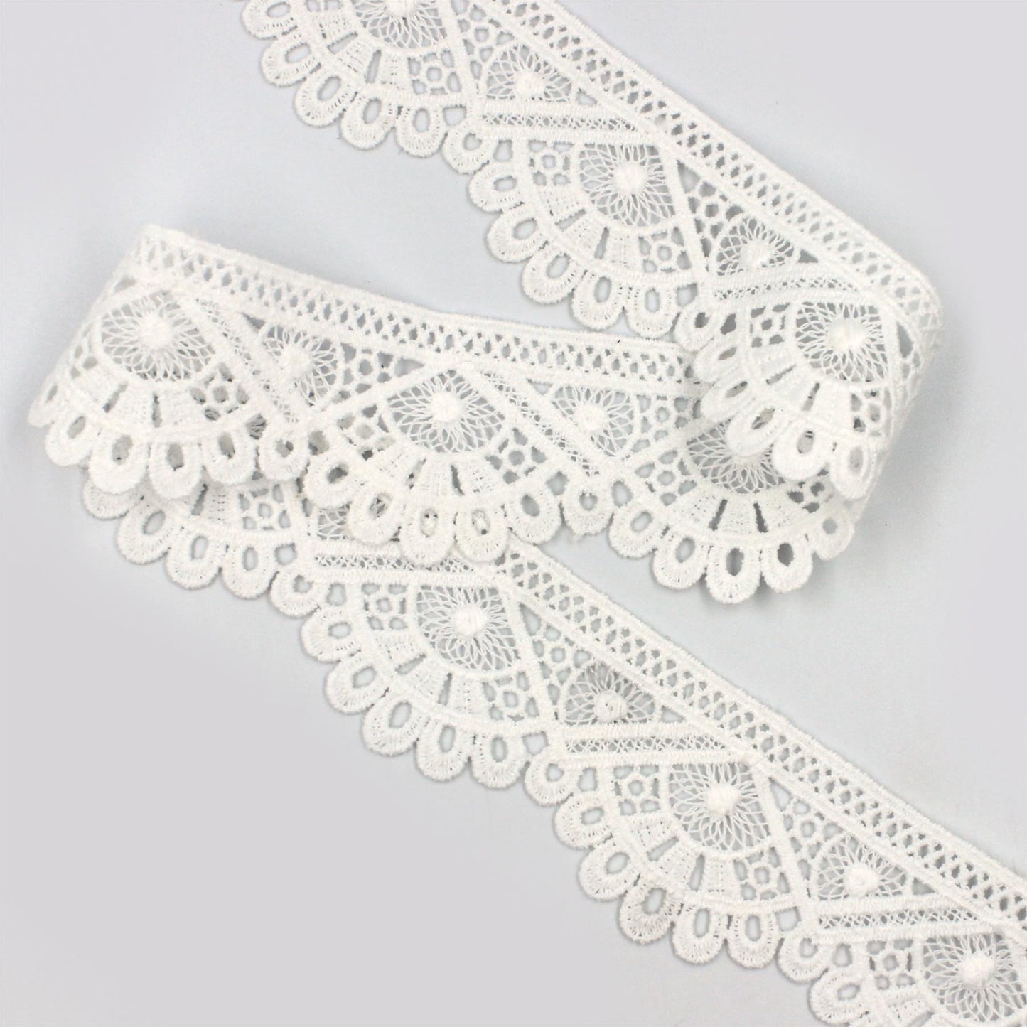 Fan Guipure Lace 42mm x 1m - 5549