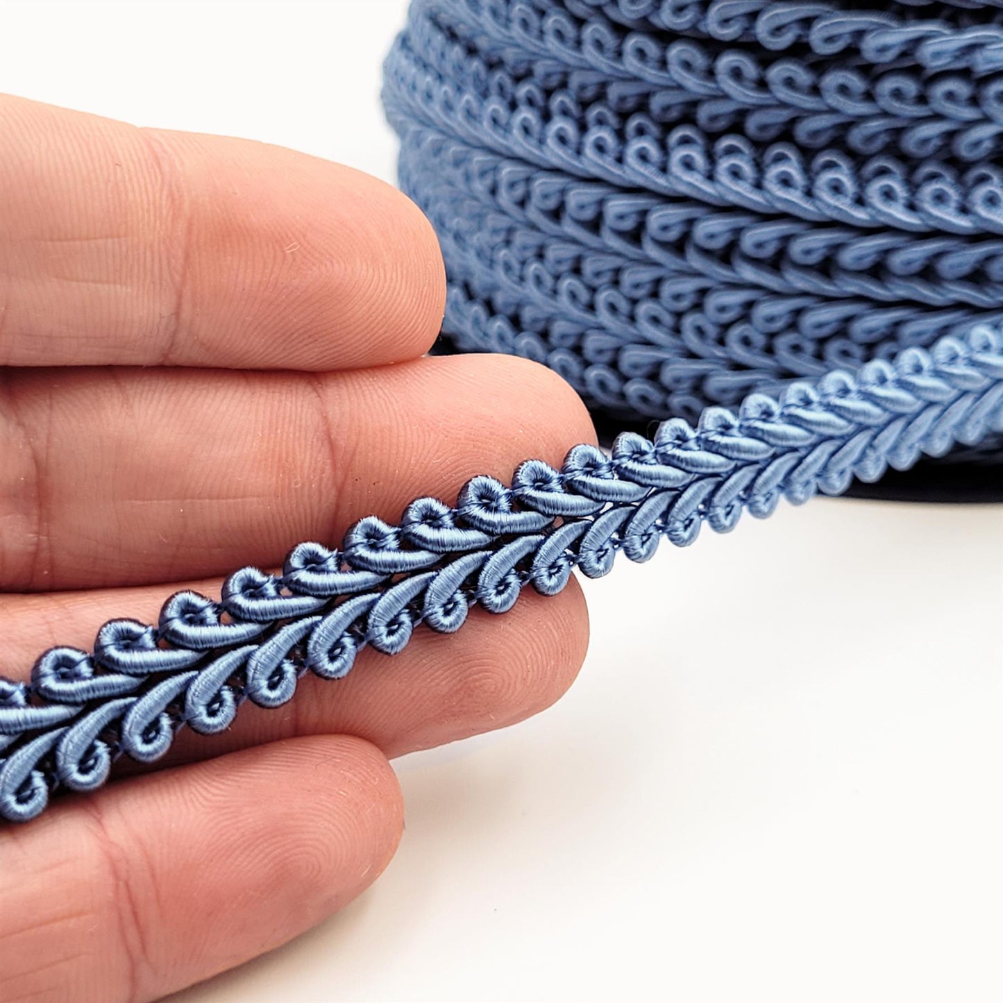 Feather Gimp Braid 9mm x1m - 6300