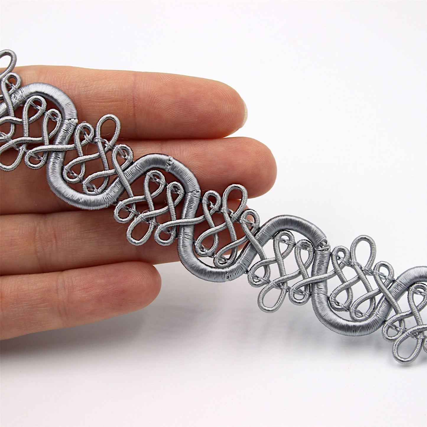 Ornate Scroll Snake Gimp Braid 25mm x 1m - 8083