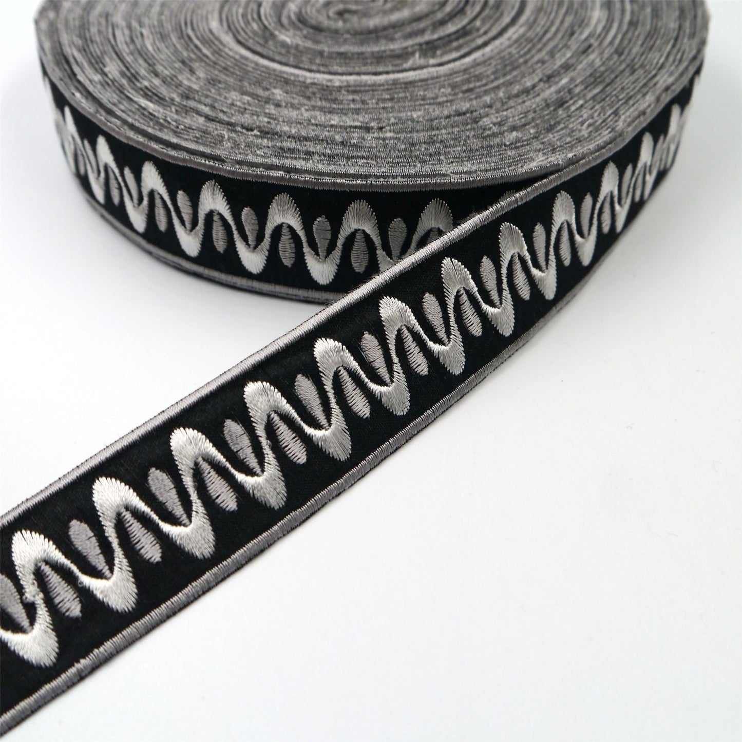 Wave Patterned Embroidered Braid 30mm 9888
