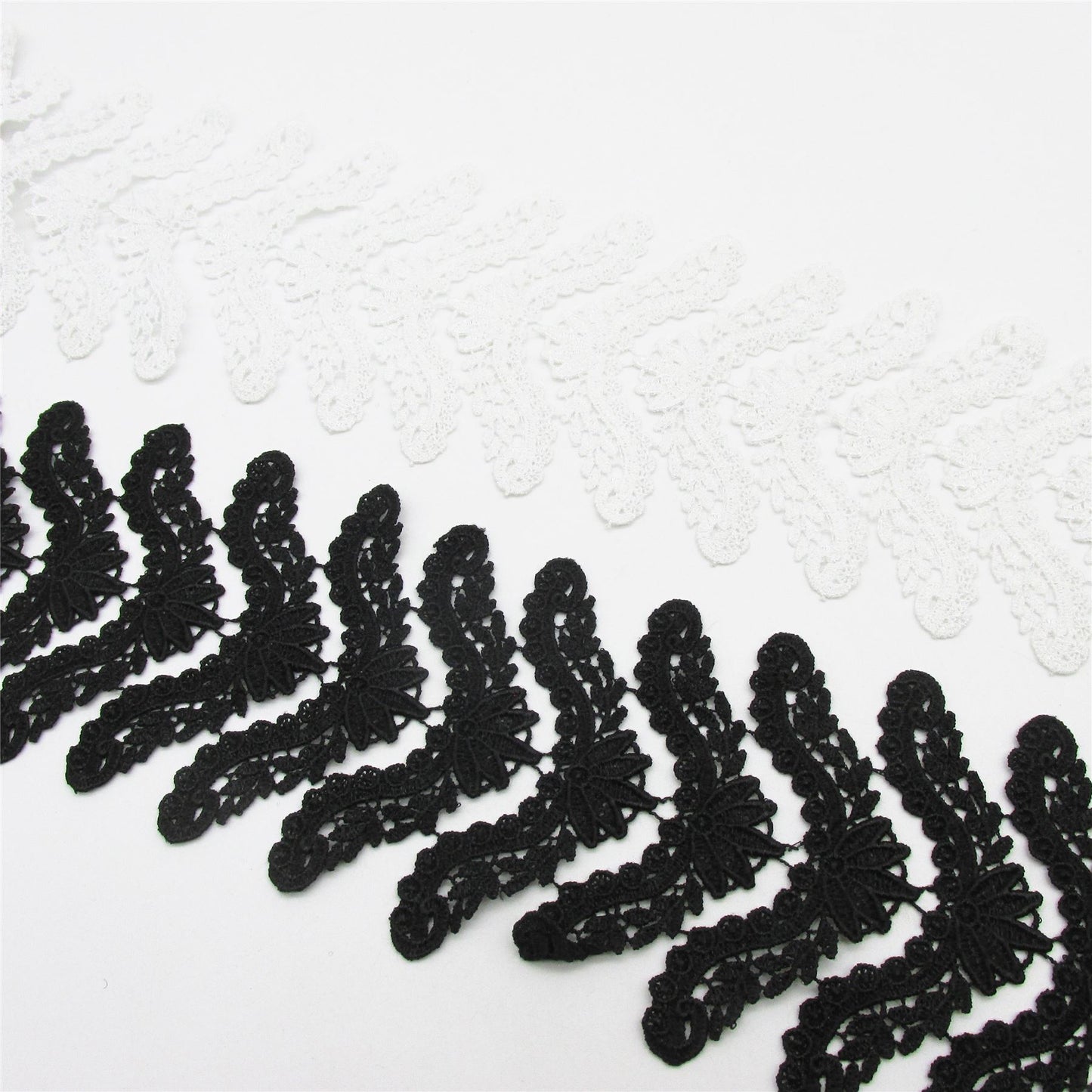 V Shaped Lace Motifs 95mm x10 - 9140