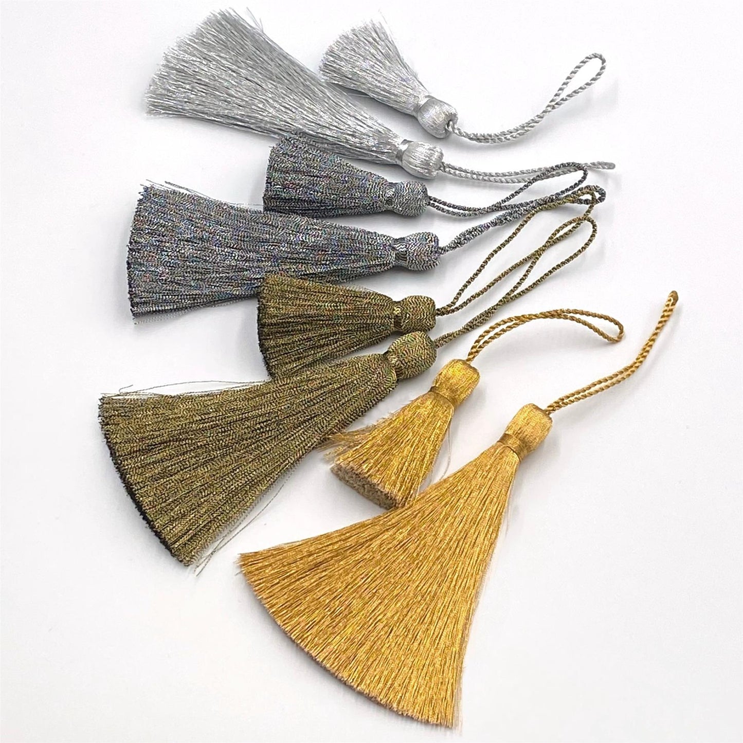 Metallic Tassel - 9494