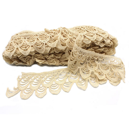 Guipure Lace with Layers of Scallops 65mm x 1m - 8650