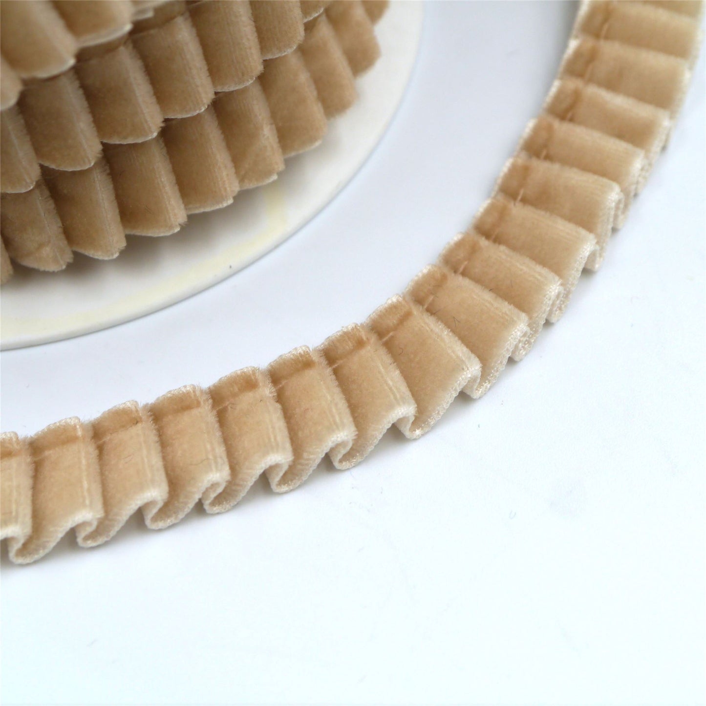 Side-Pleated Velvet Ribbon 16mm x1m - 7109