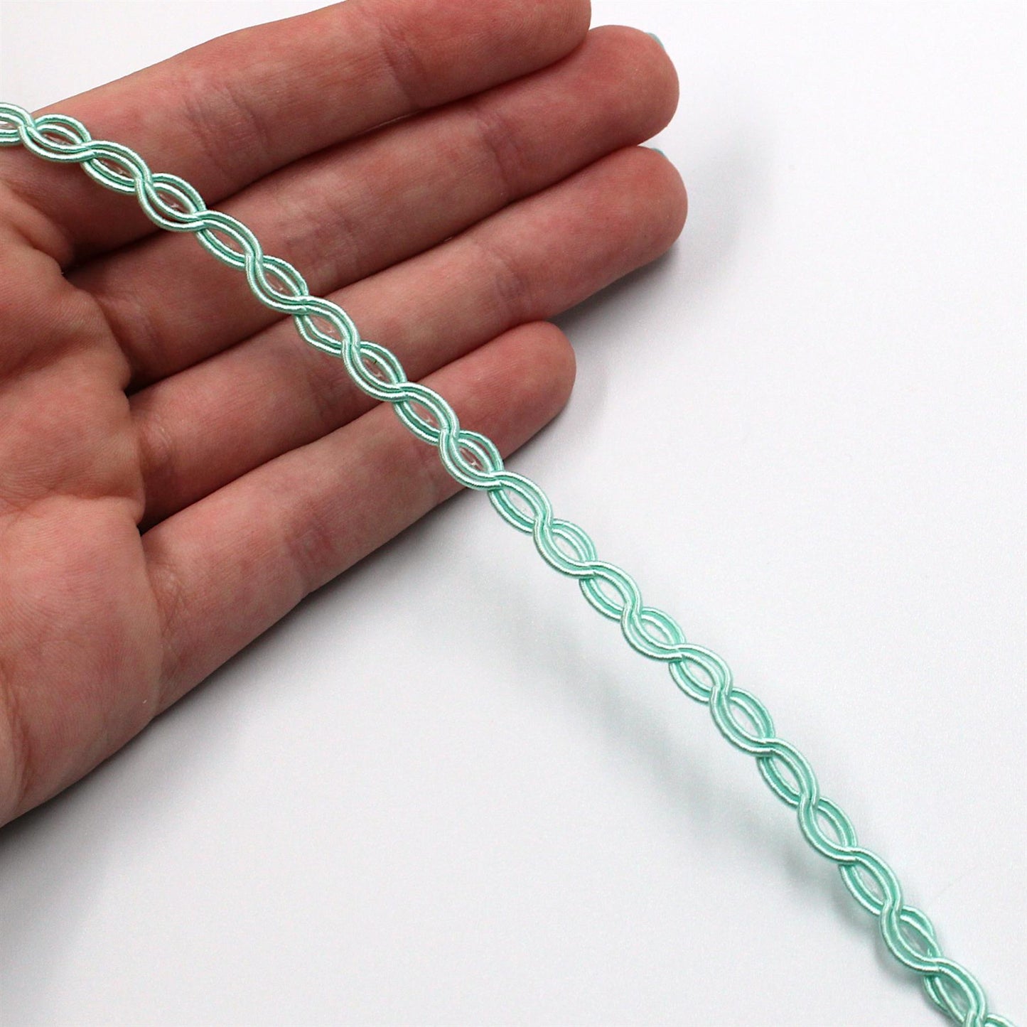 Tiny Figure Eight Loop Braid 5mm x 1m - 8009
