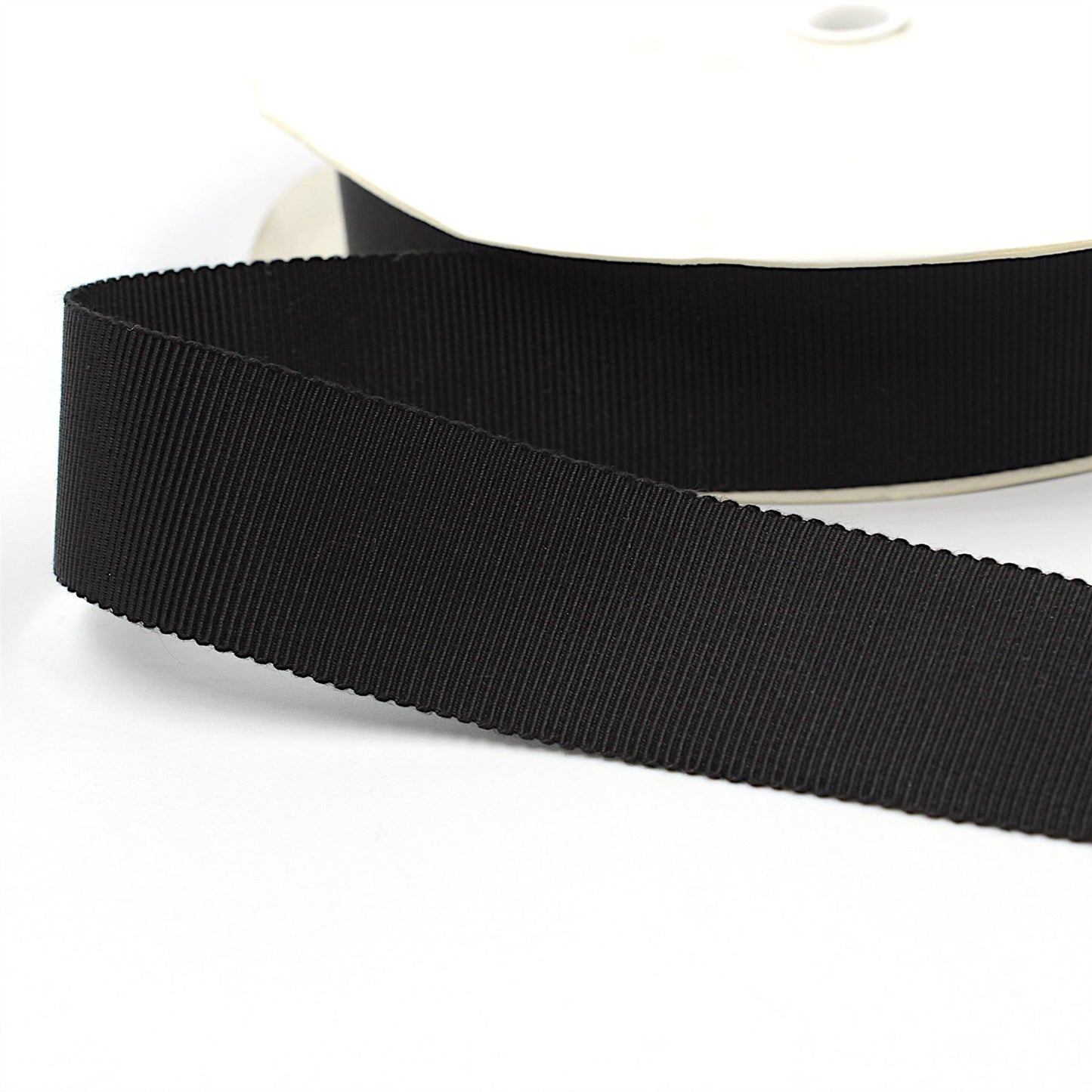 BR060 Petersham Ribbon 2.5cm x 10m