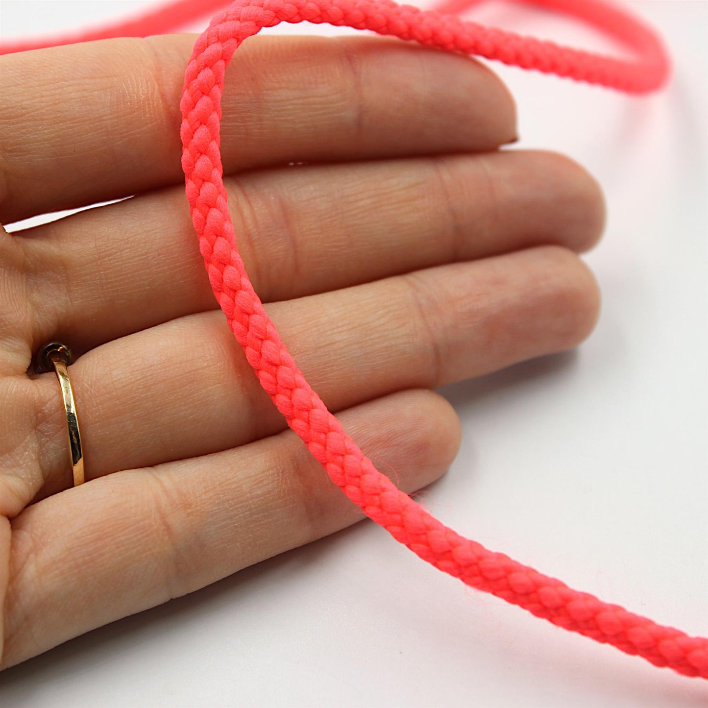 Round Plaited Cord 4mm x5m - 9868