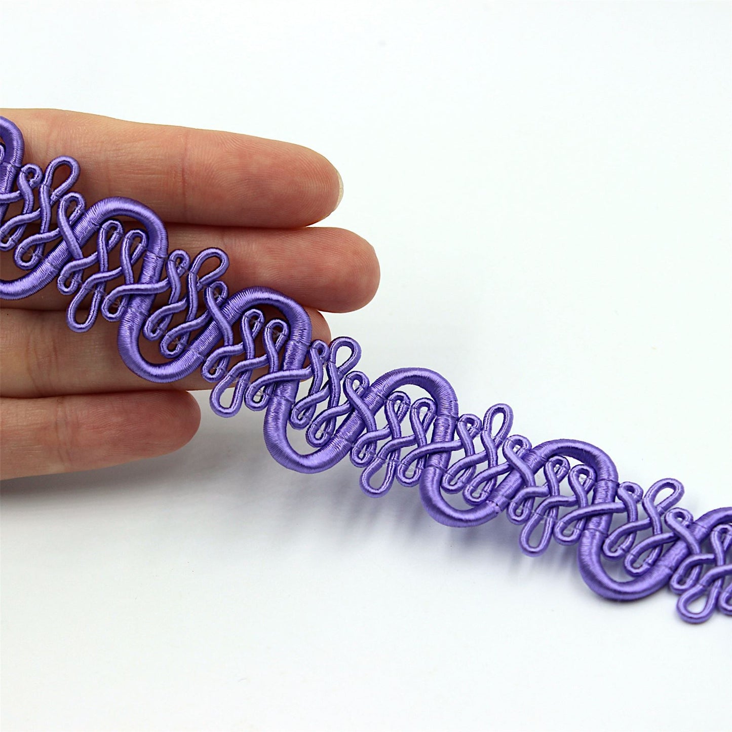 Ornate Scroll Snake Gimp Braid 25mm x 1m - 8083
