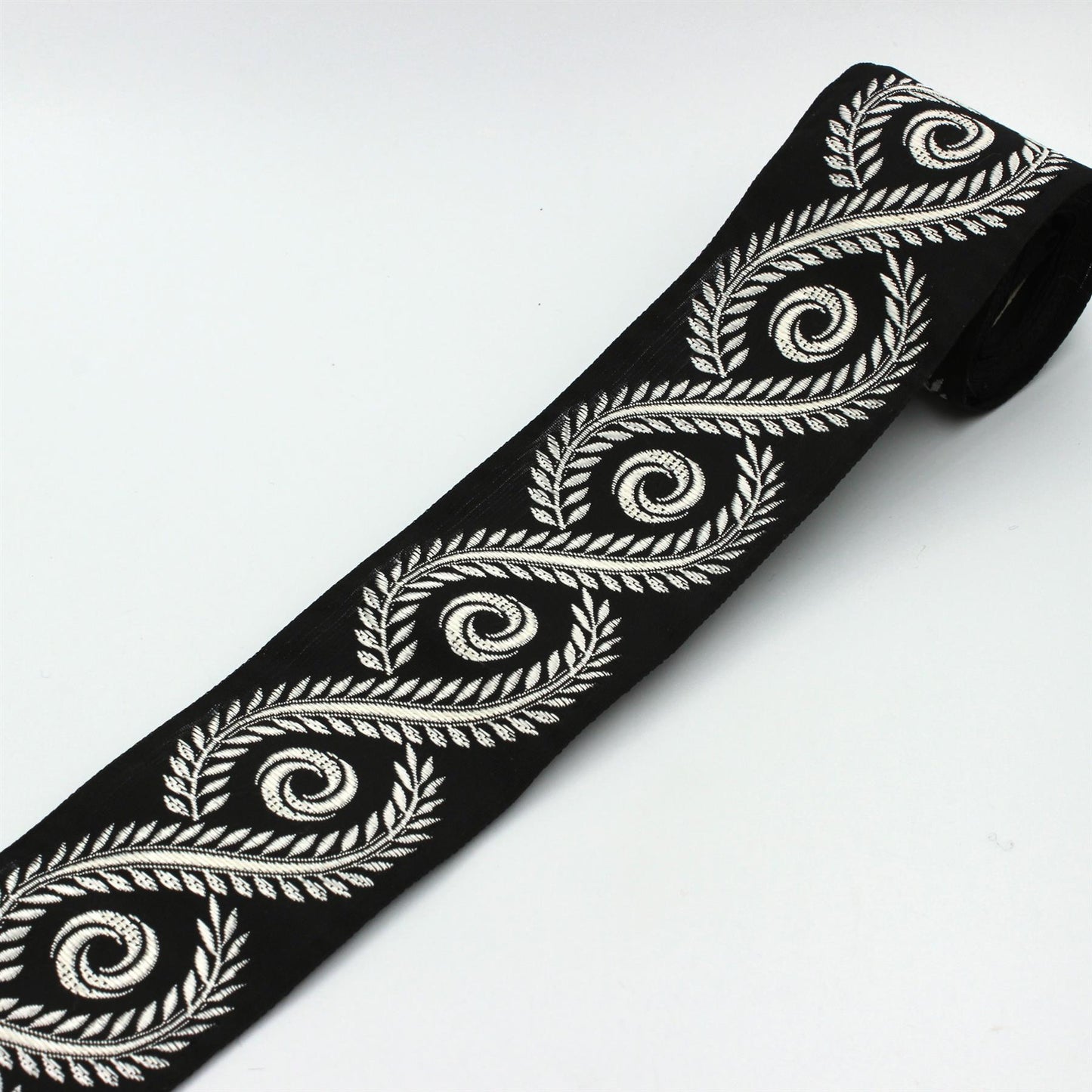 Braid with Scroll Design 50mm x 1m - 8131