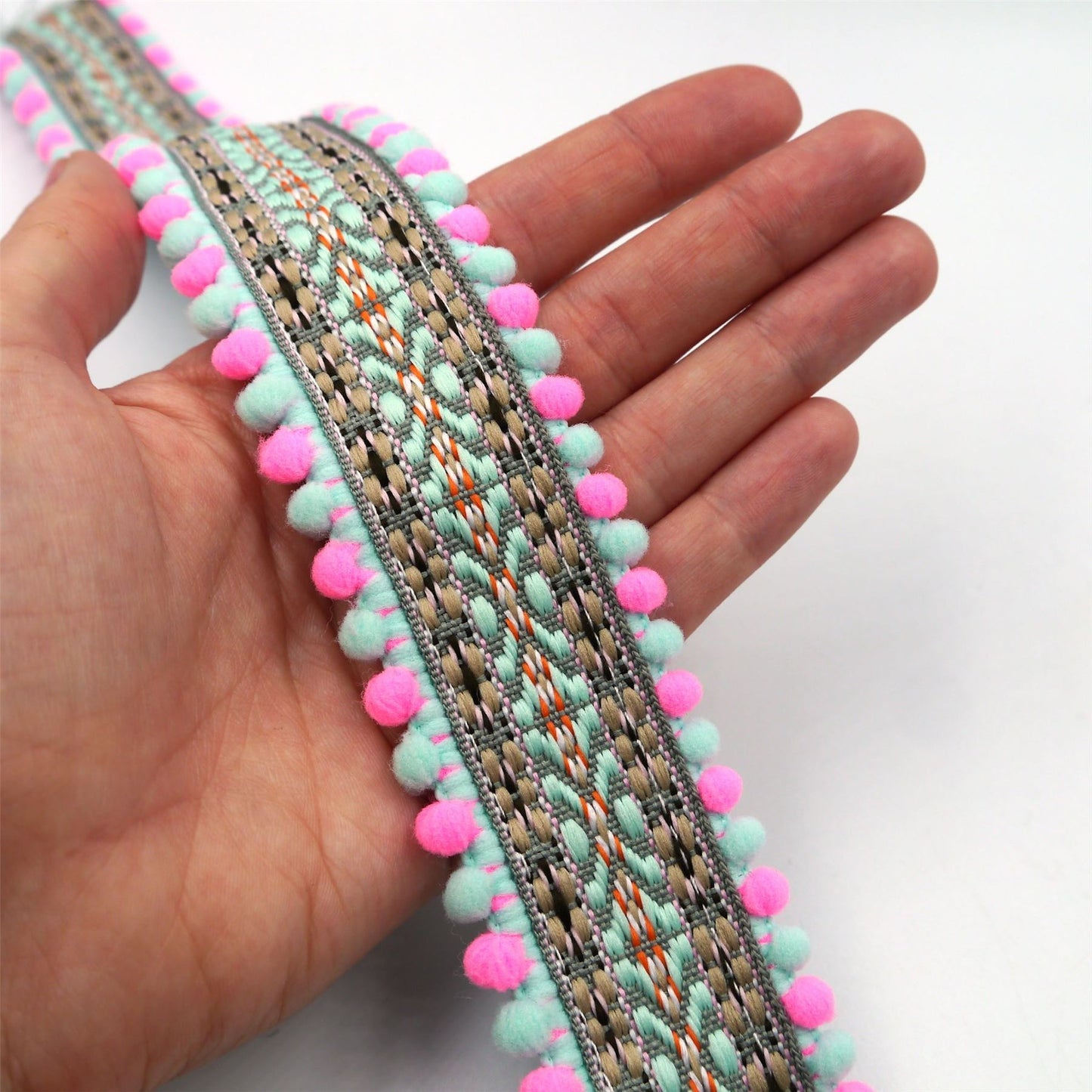 Bobble Edged Braid 40mm x 1m - 6855