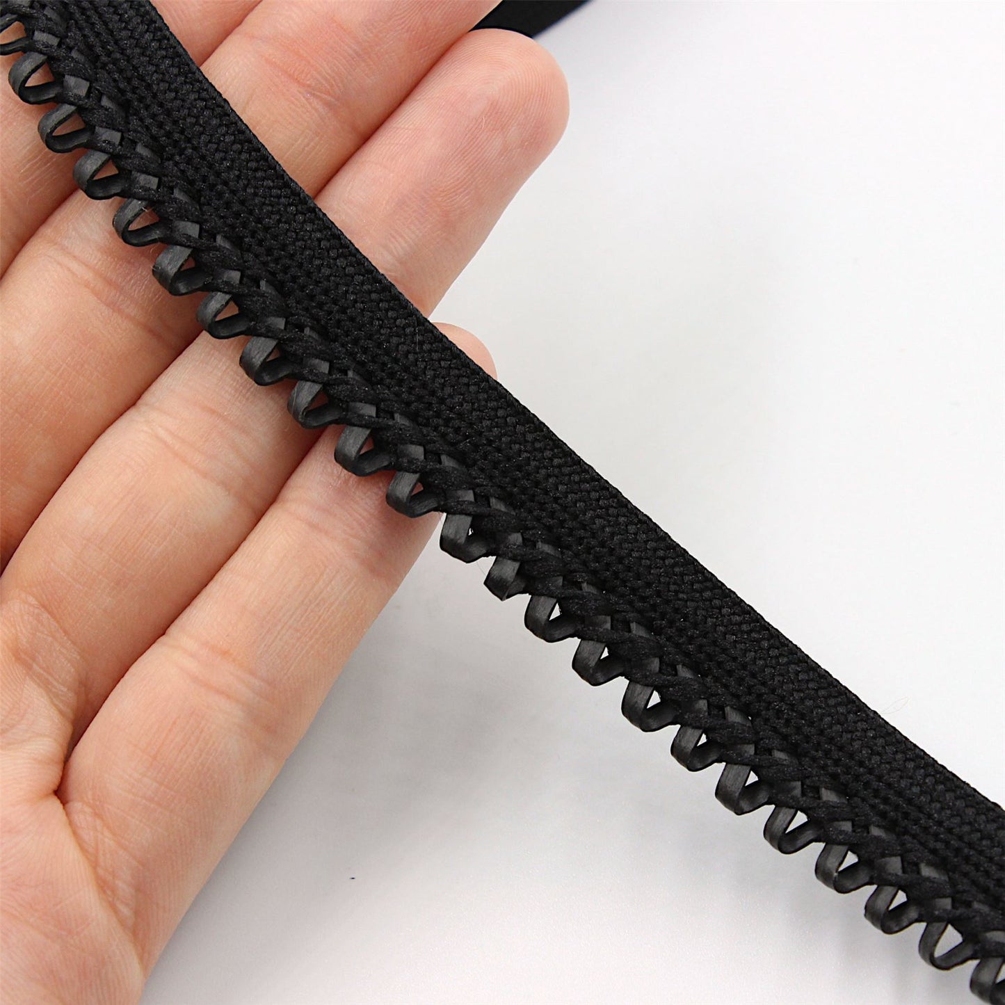 Decorative Edge Leatherette Piping 14mm 8370