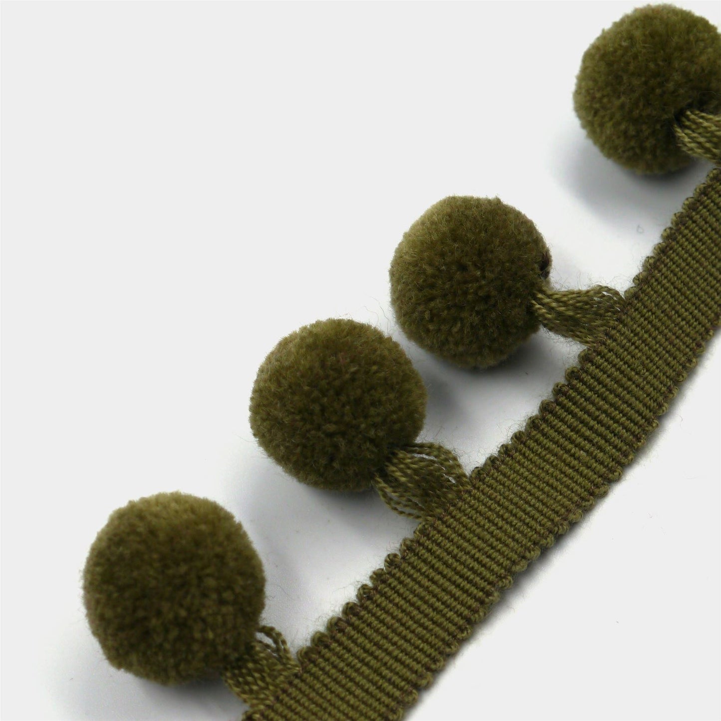 Luxury Pom-Pom Fringe Braid 45mm x1m - 9703