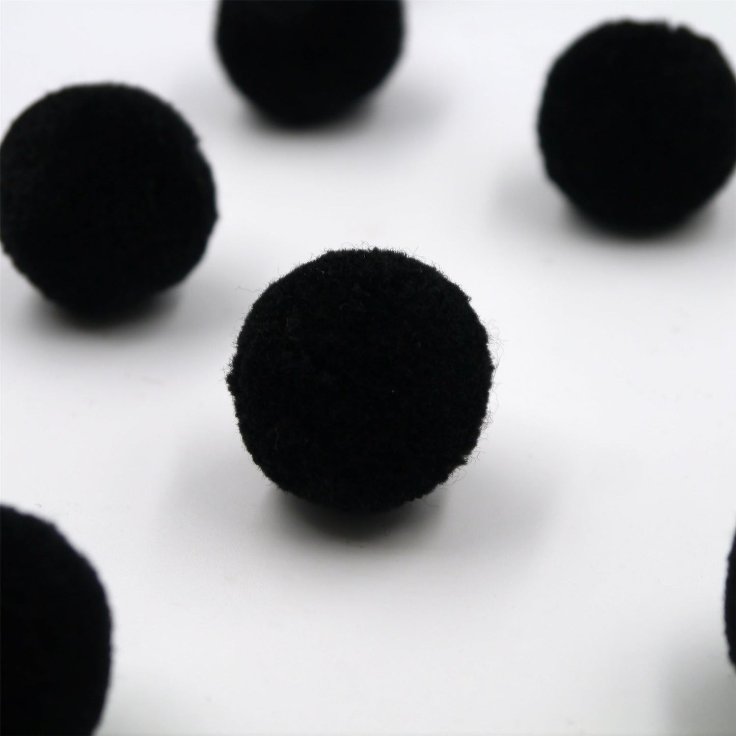 Loose Soft Pom-Poms 30mm x5 - 6873