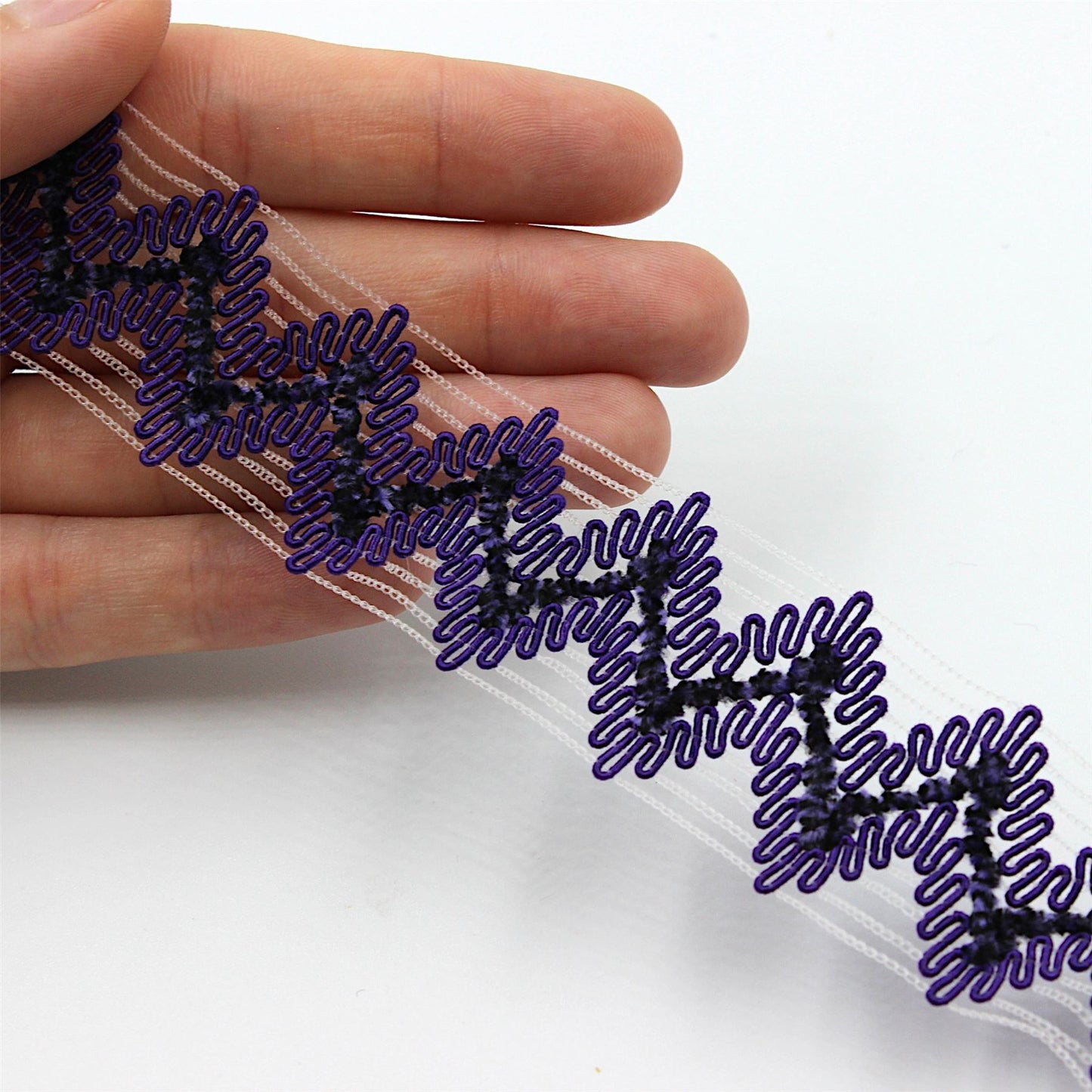 Zig-Zag Braid On Netting 30mm 8718