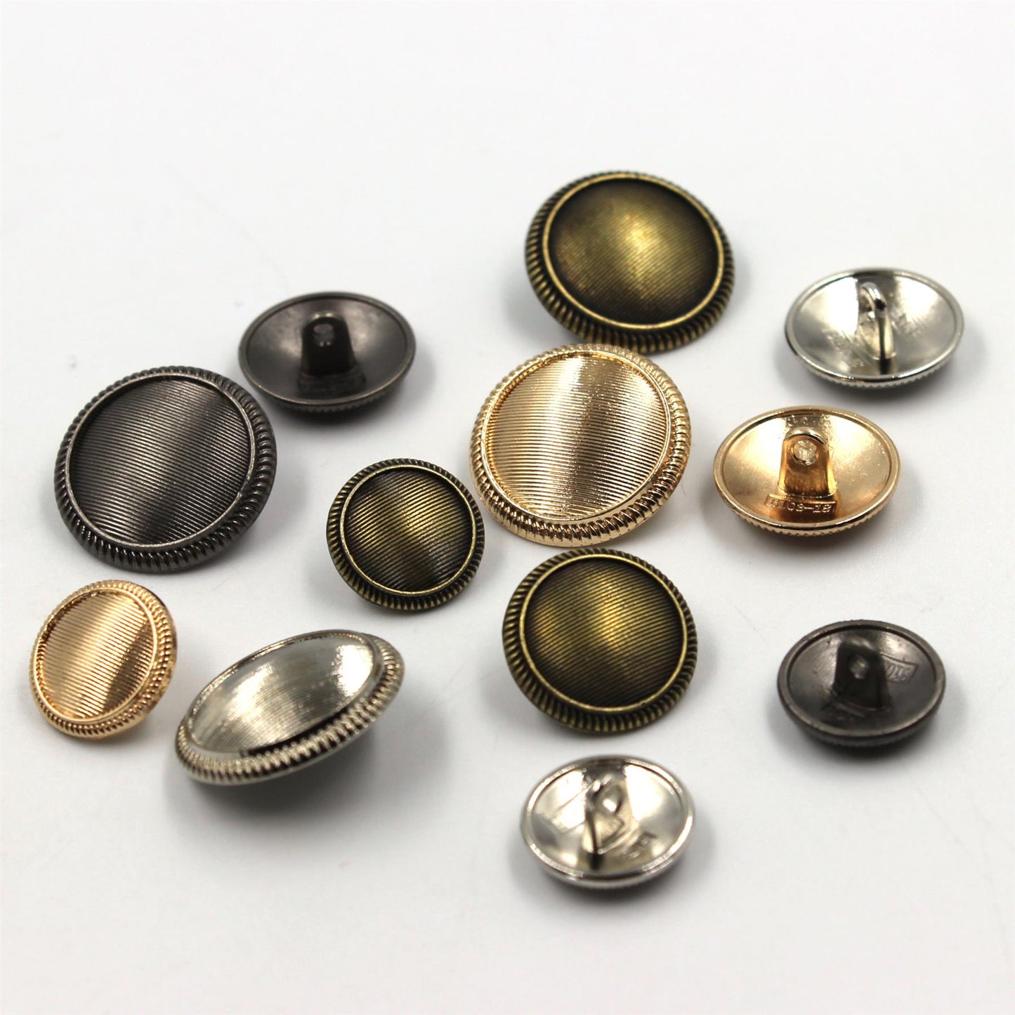 Grooved Metal Shank Button With Crimped Edge x1m - 5525