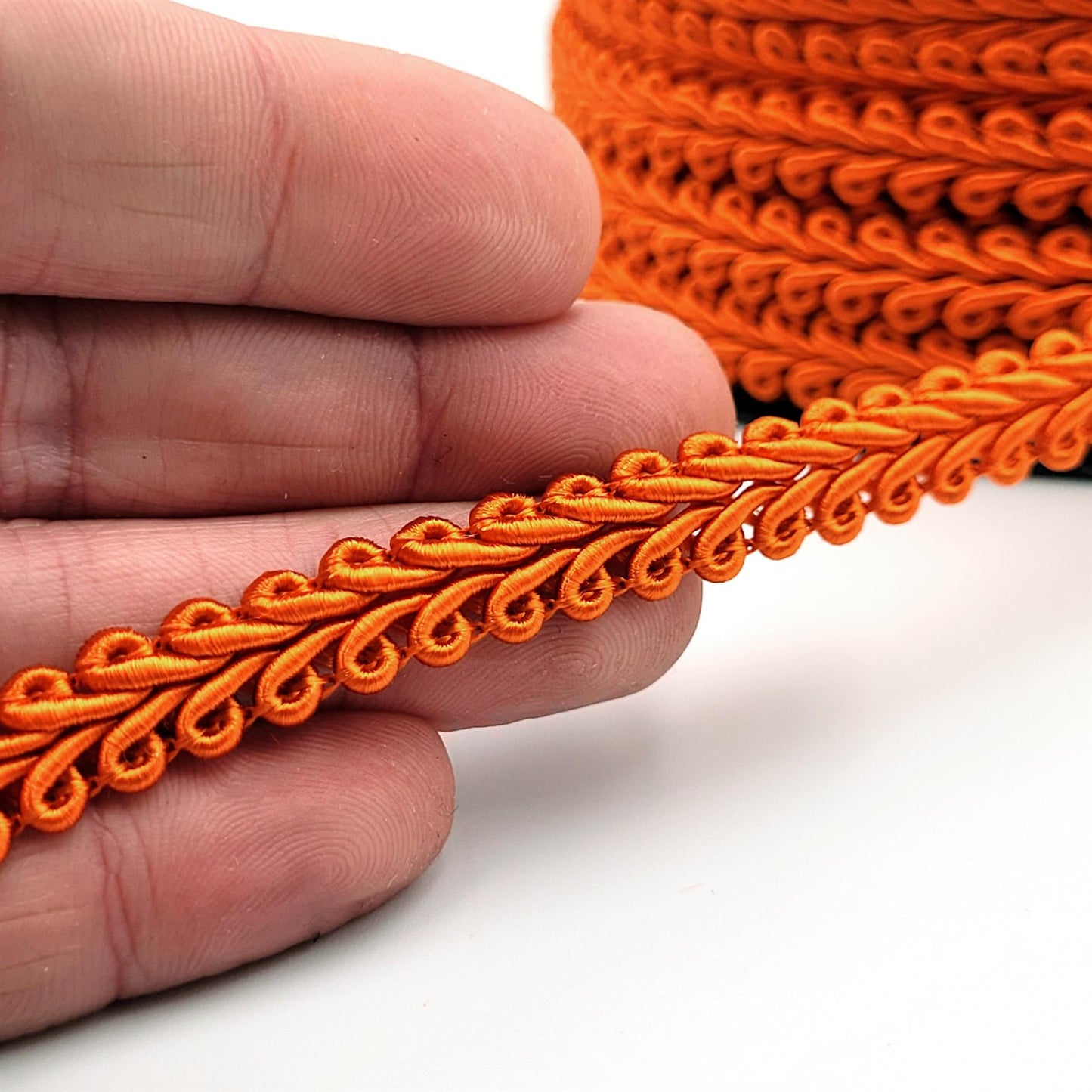 Feather Gimp Braid 9mm x1m - 6300
