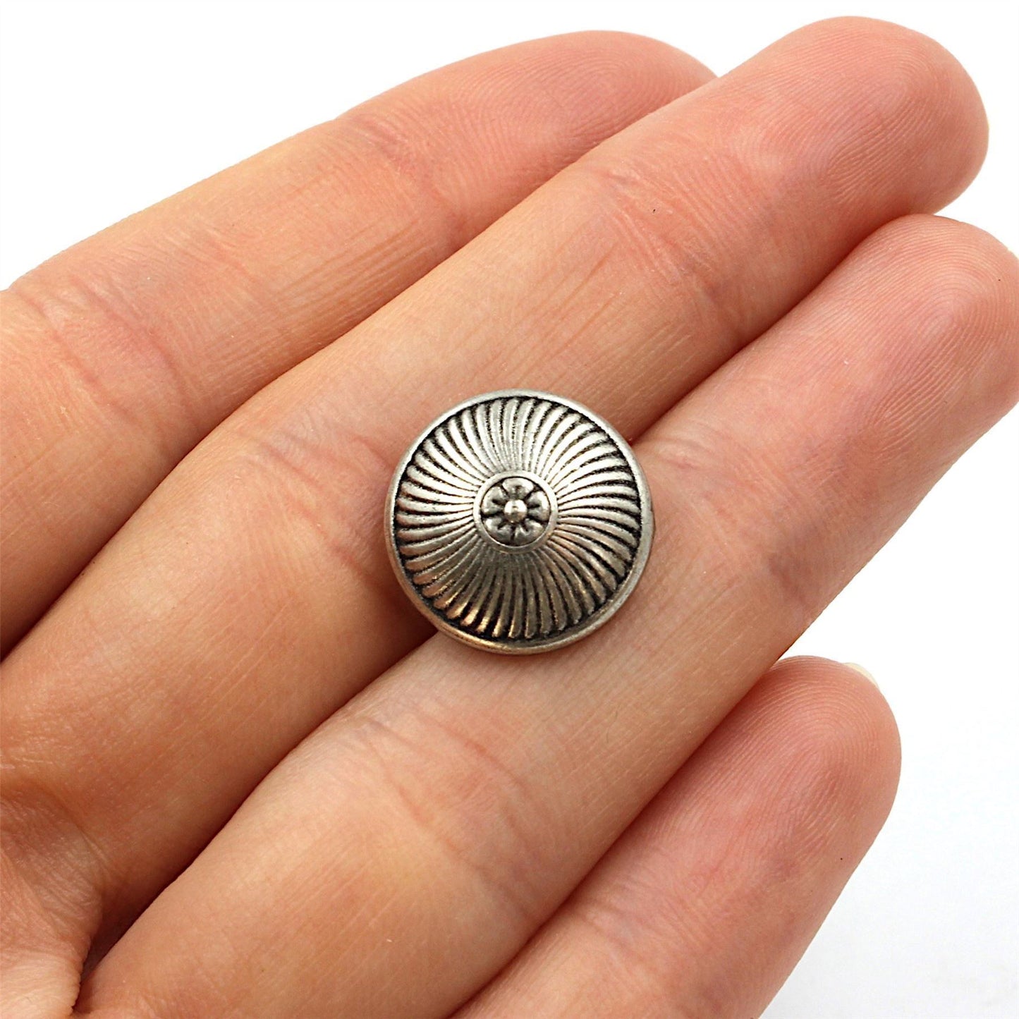 Flower With Radiating Lines Metal Button 4452