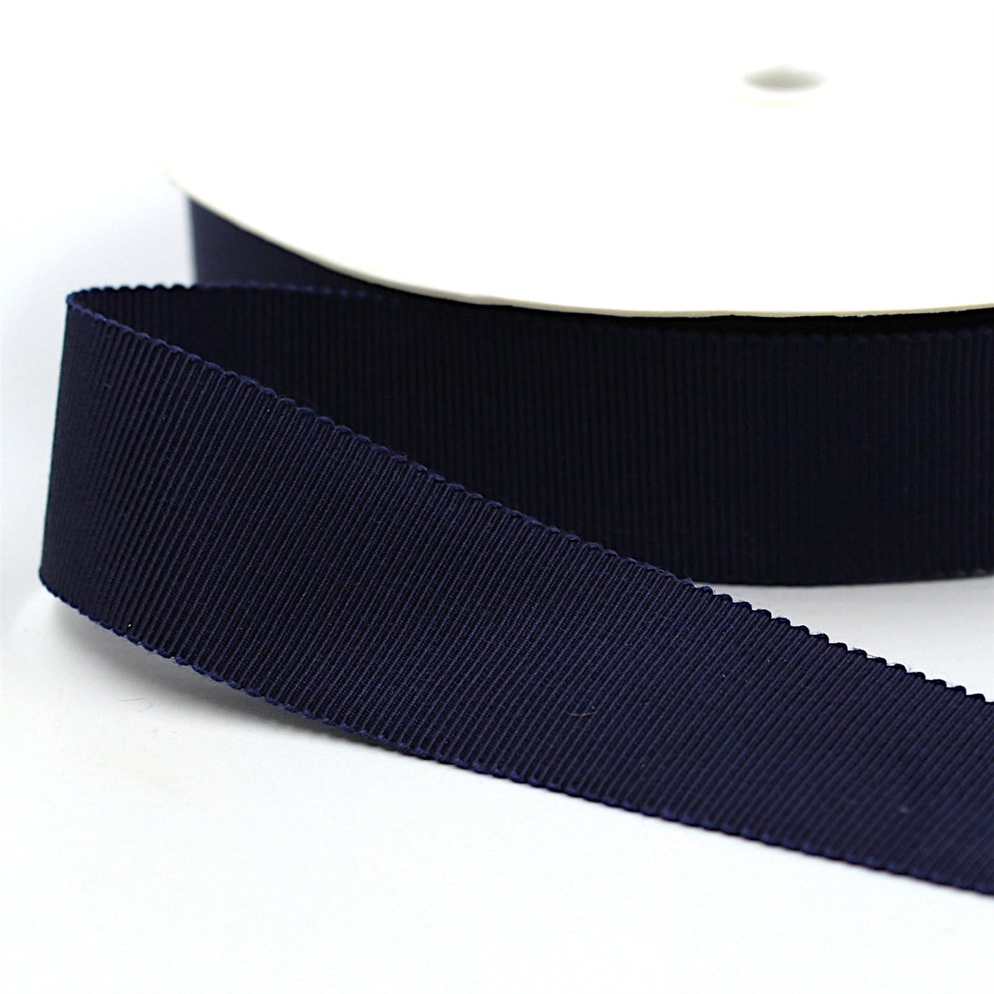BR060 Petersham Ribbon 2.5cm x 10m