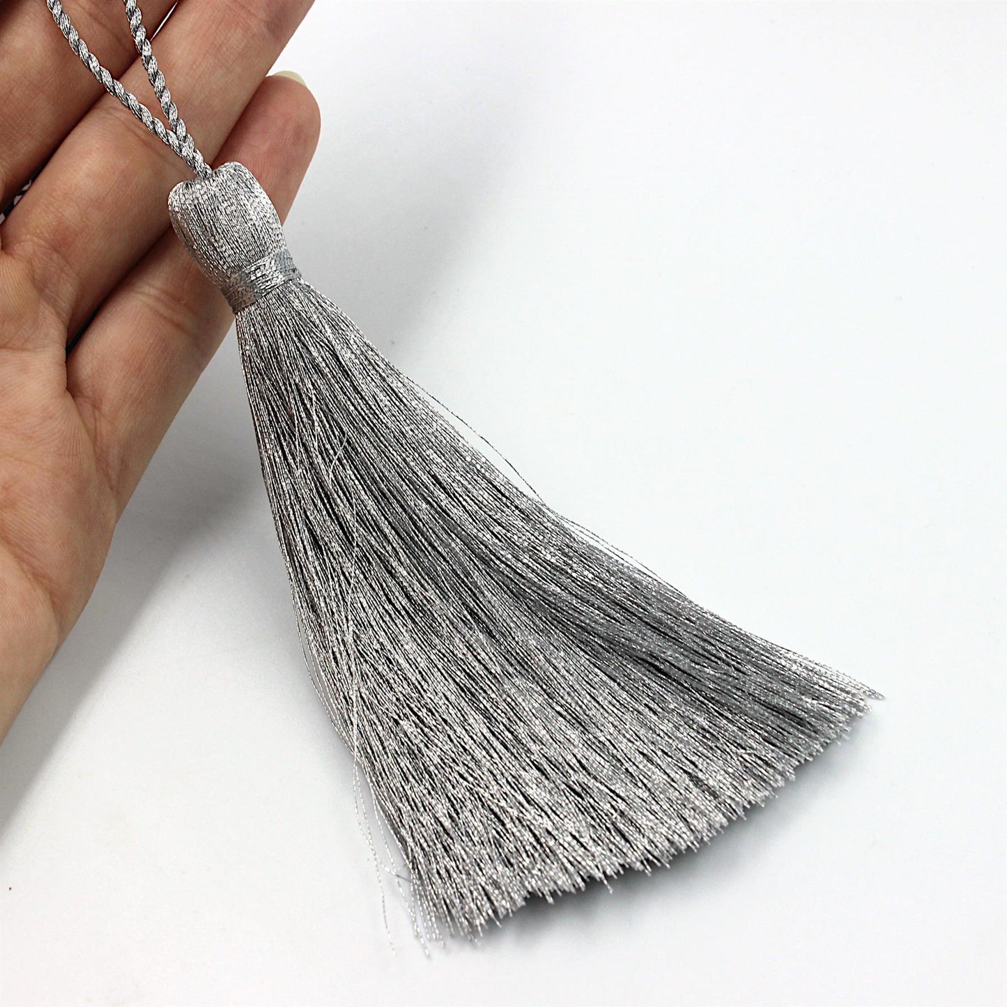 Metallic Tassel 9494