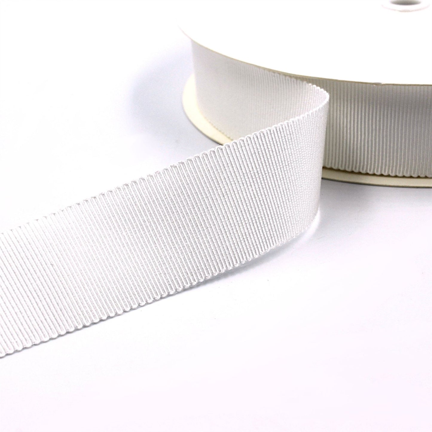 BR060 Petersham Ribbon 2.5cm x 10m