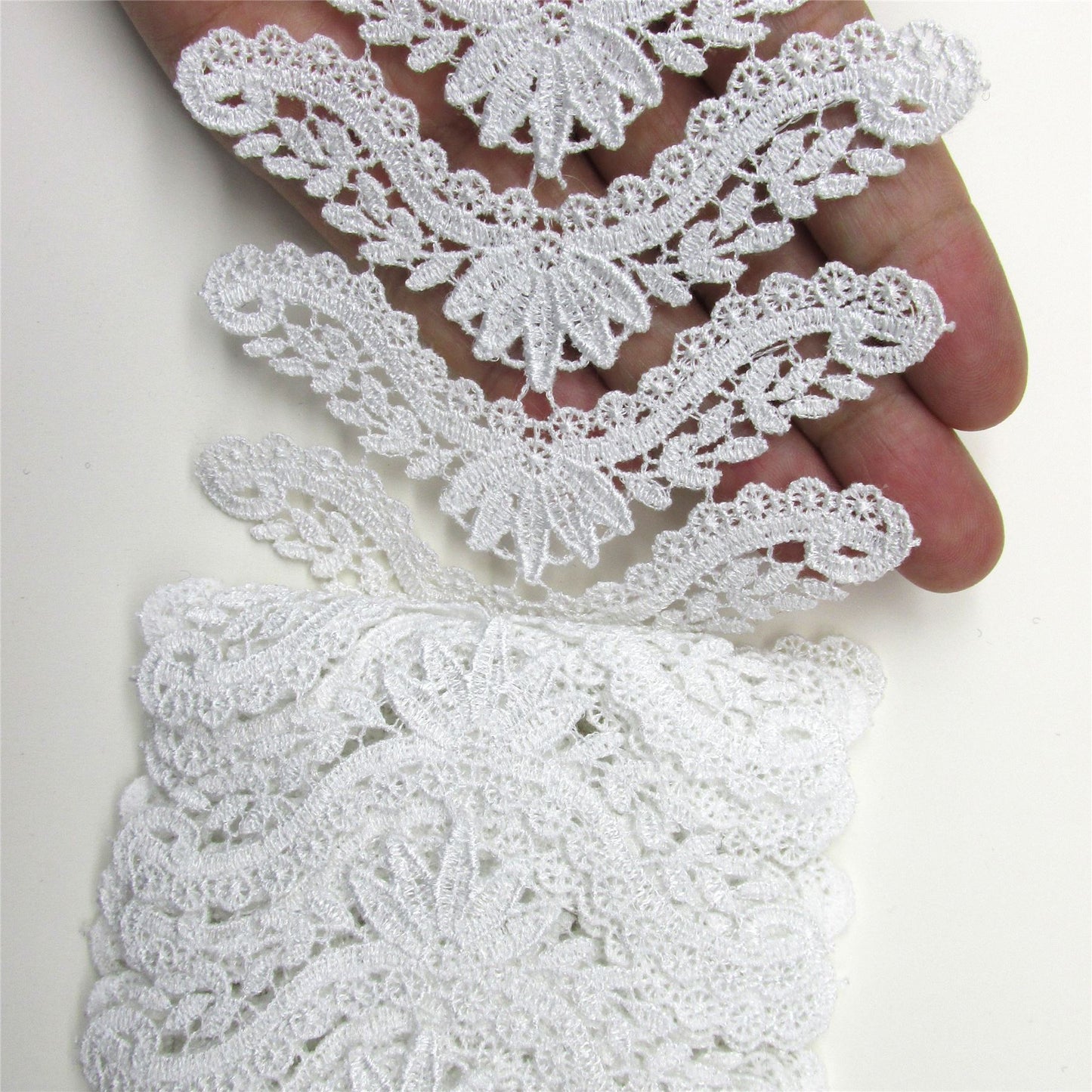 V Shaped Lace Motifs 95mm x10 - 9140