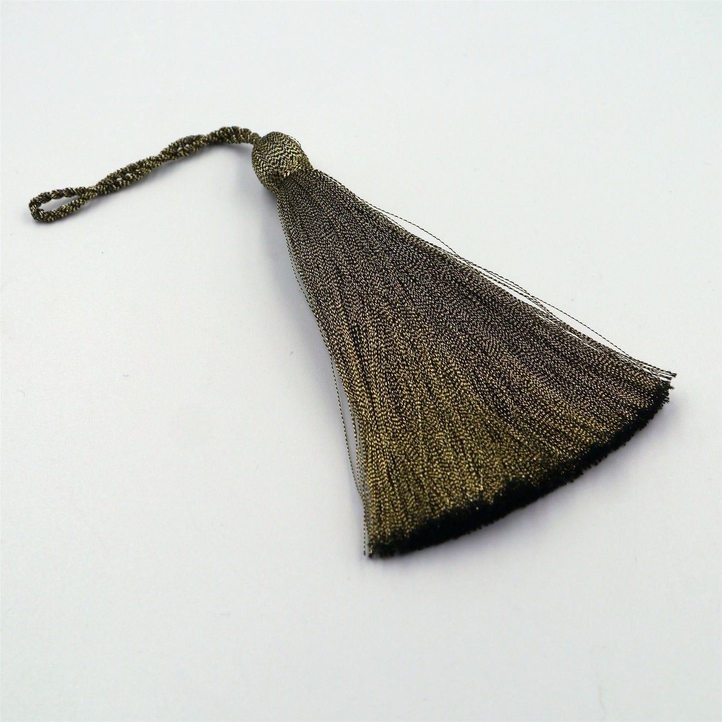 Metallic Tassel 9494
