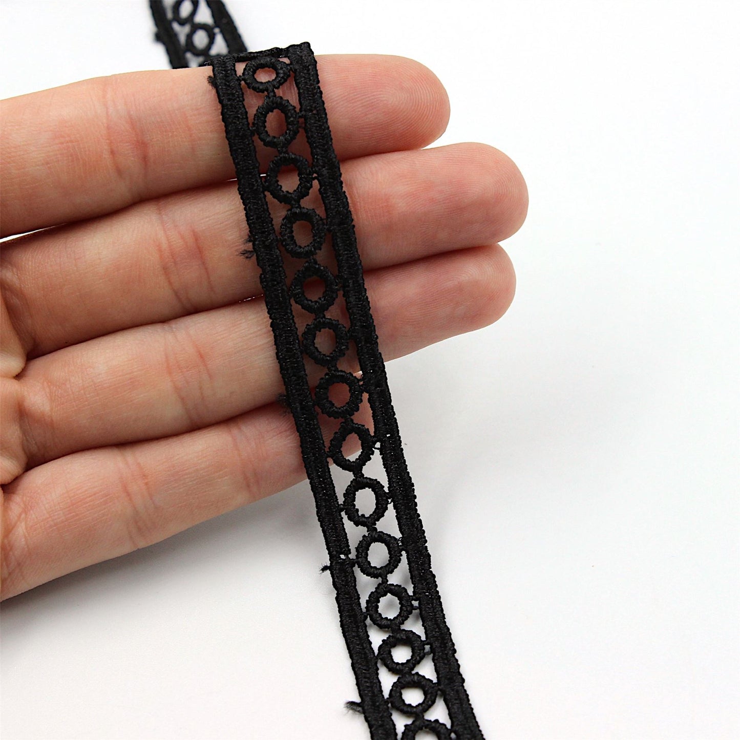 Circle Lace Braid 15mm x1m - 7207