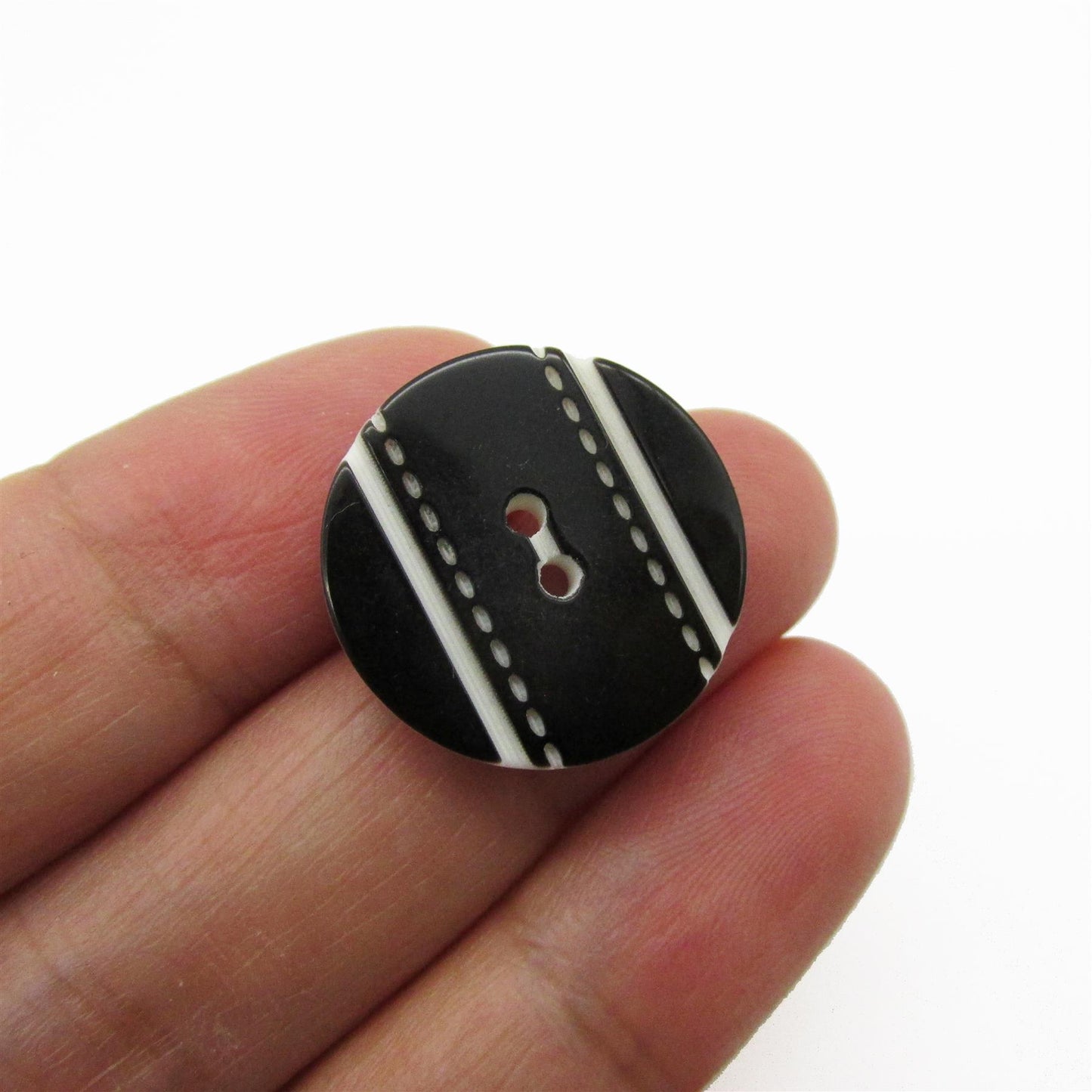 Mono Striped Button 4425