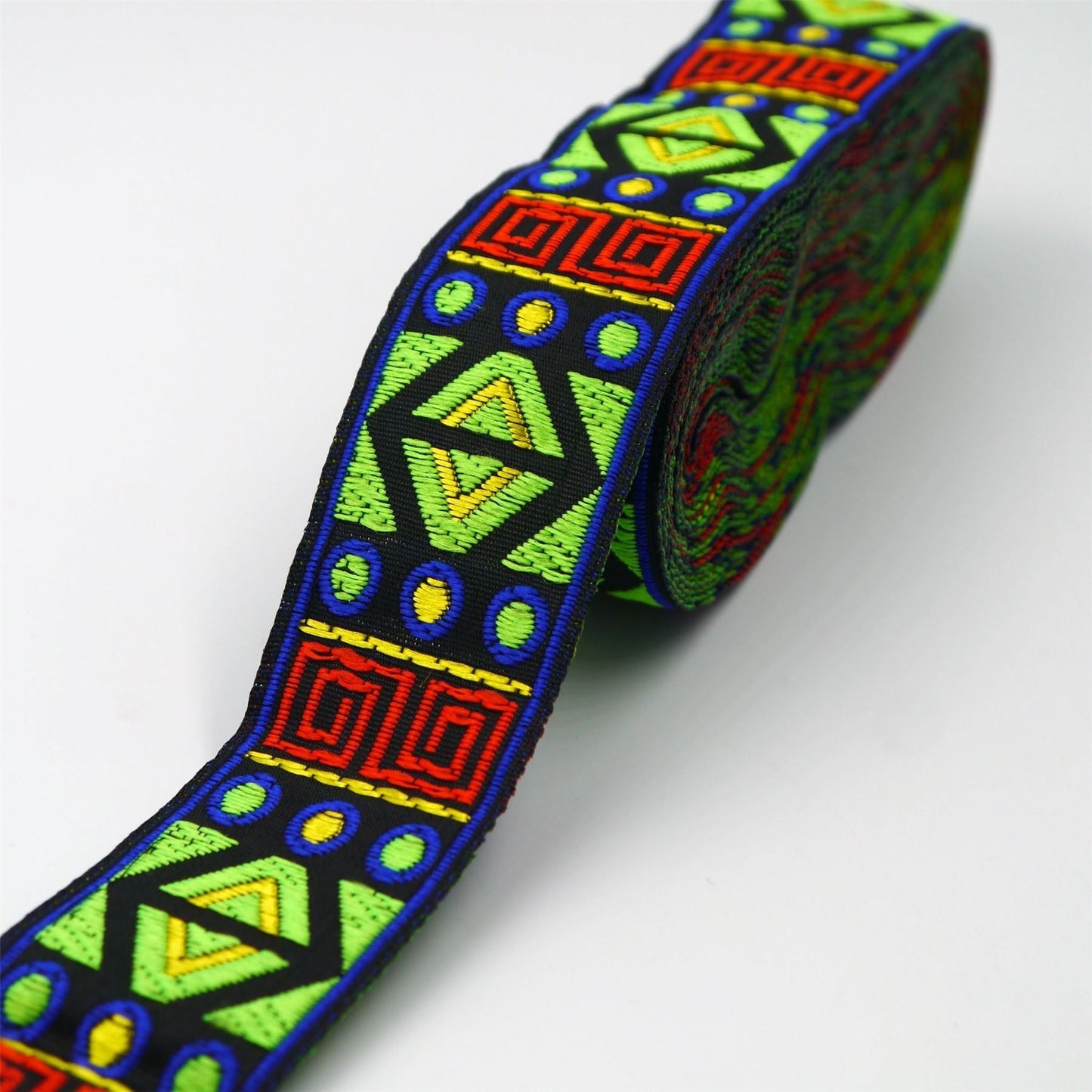 Aztec Inspired Patterned Braid 35mm x 1m - 9855