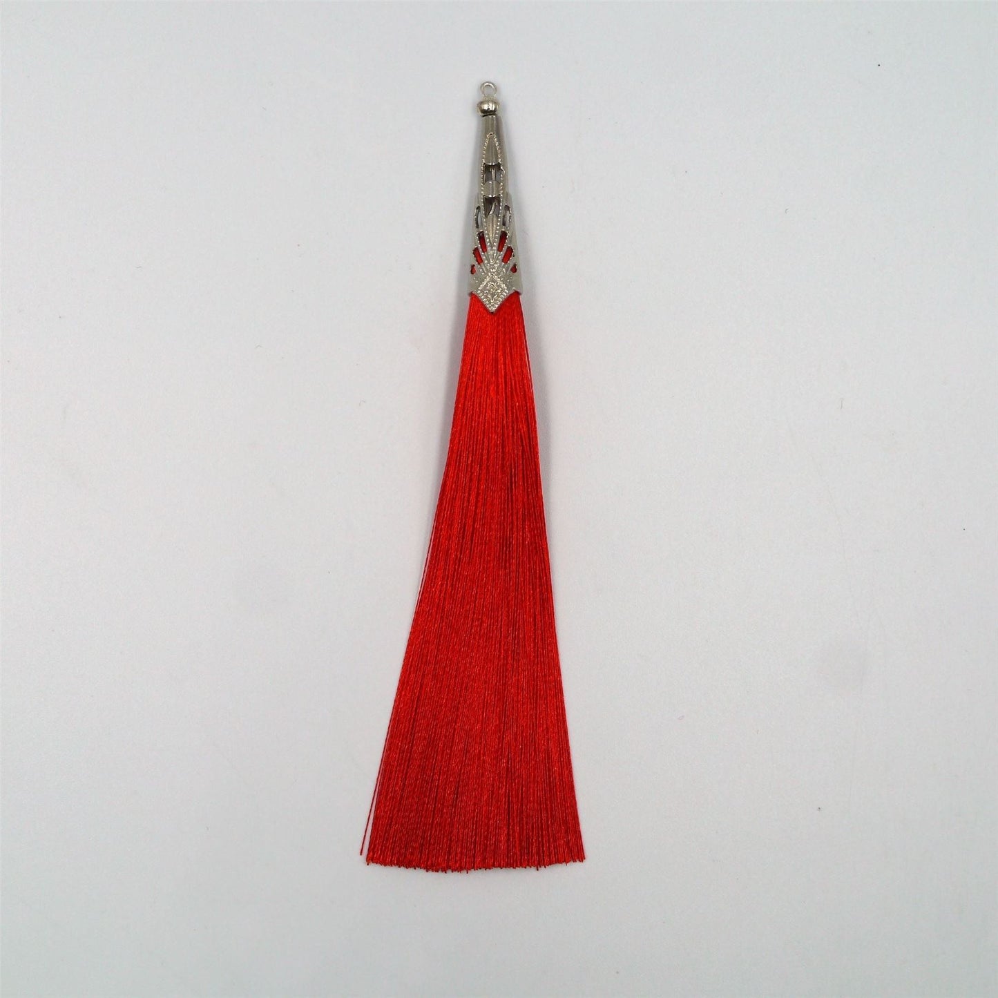Silky Tassel With Ornate Top 13cm 7597
