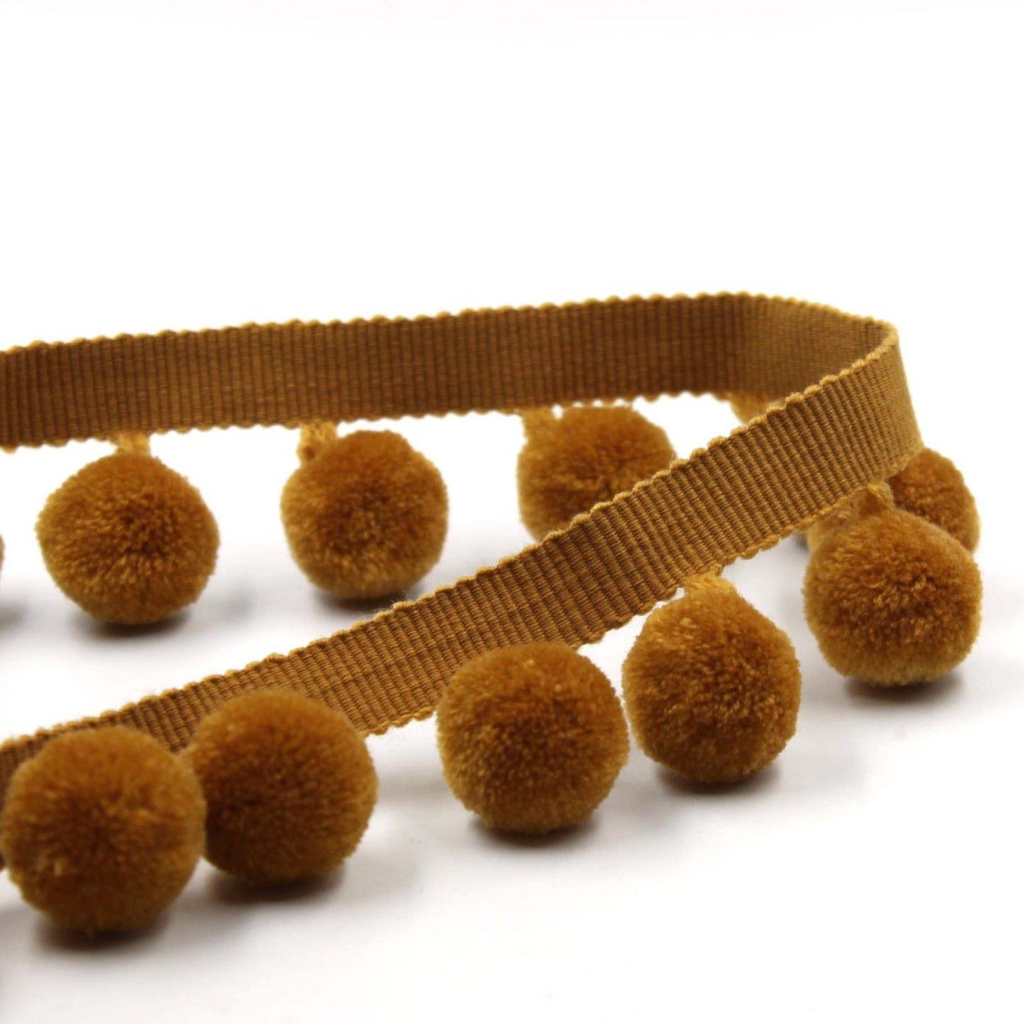 Pom-Pom Fringe Braid 45mm x1m - 5521