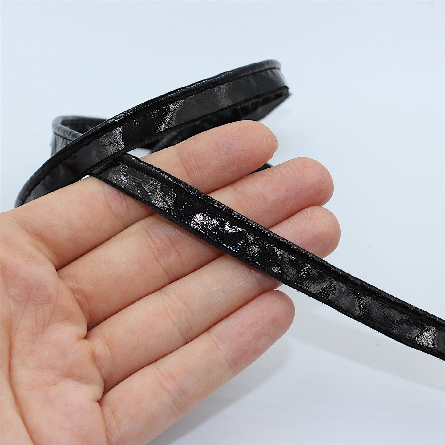 Pvc Insertion Piping Black 10mm x1m - 8943