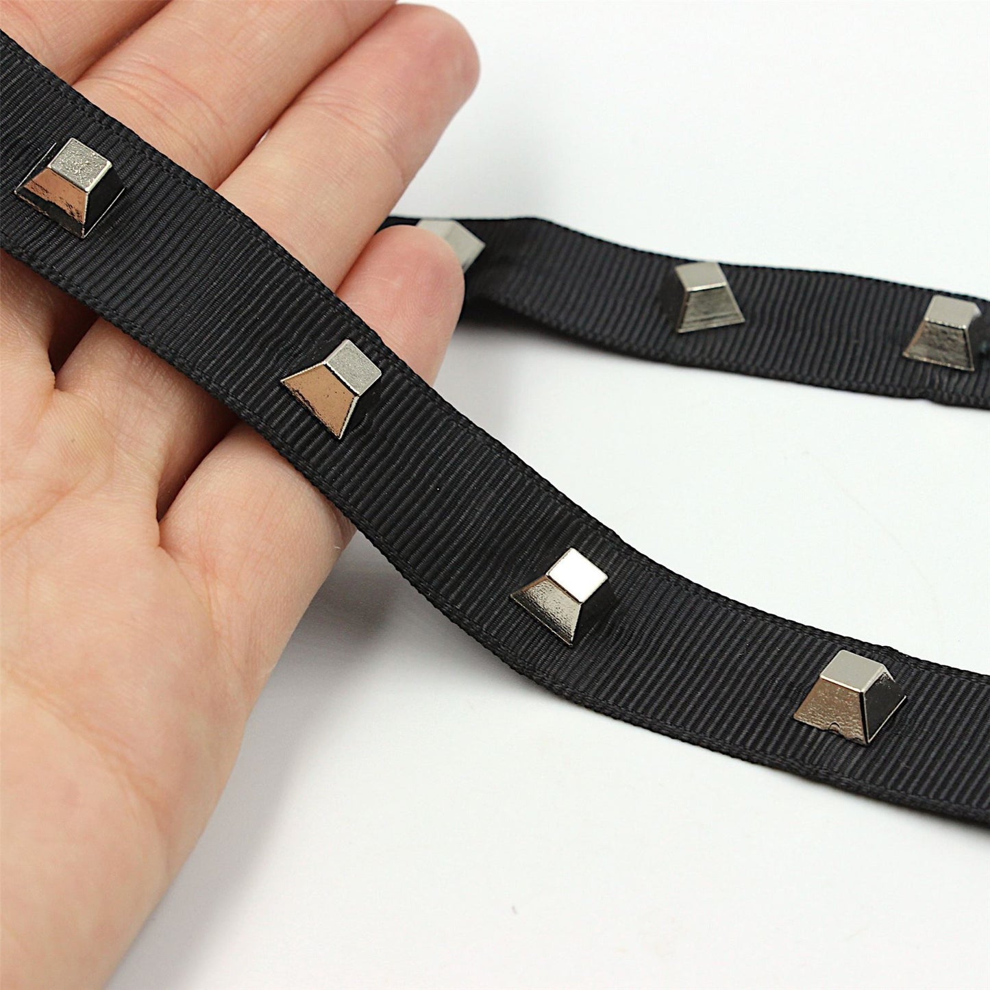 Square Studded Grosgrain Braid 18mm x 1m - 9752