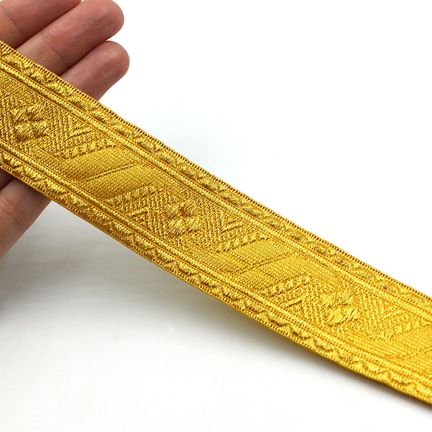 Ornate Metallic Braid with Wave Design 35mm x 1m - 5563