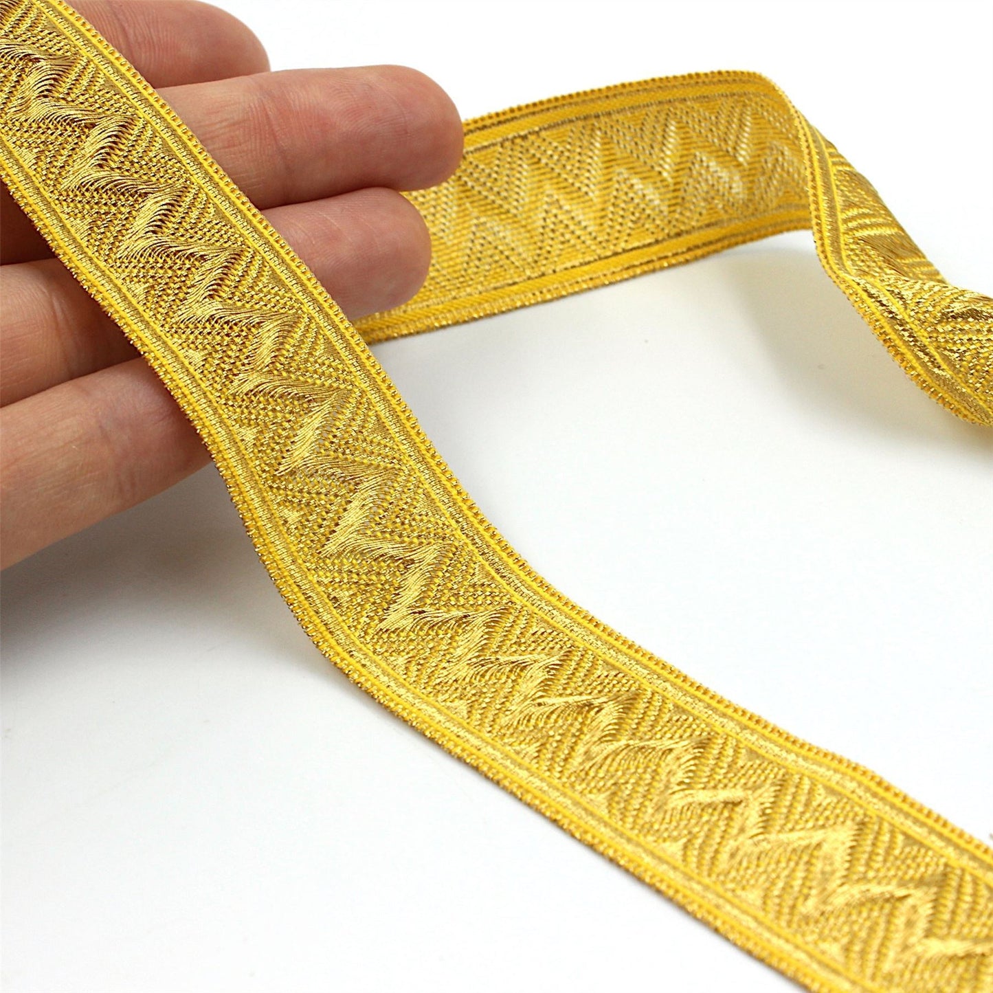 Zig Zag Patterned Metallic Braid 8343