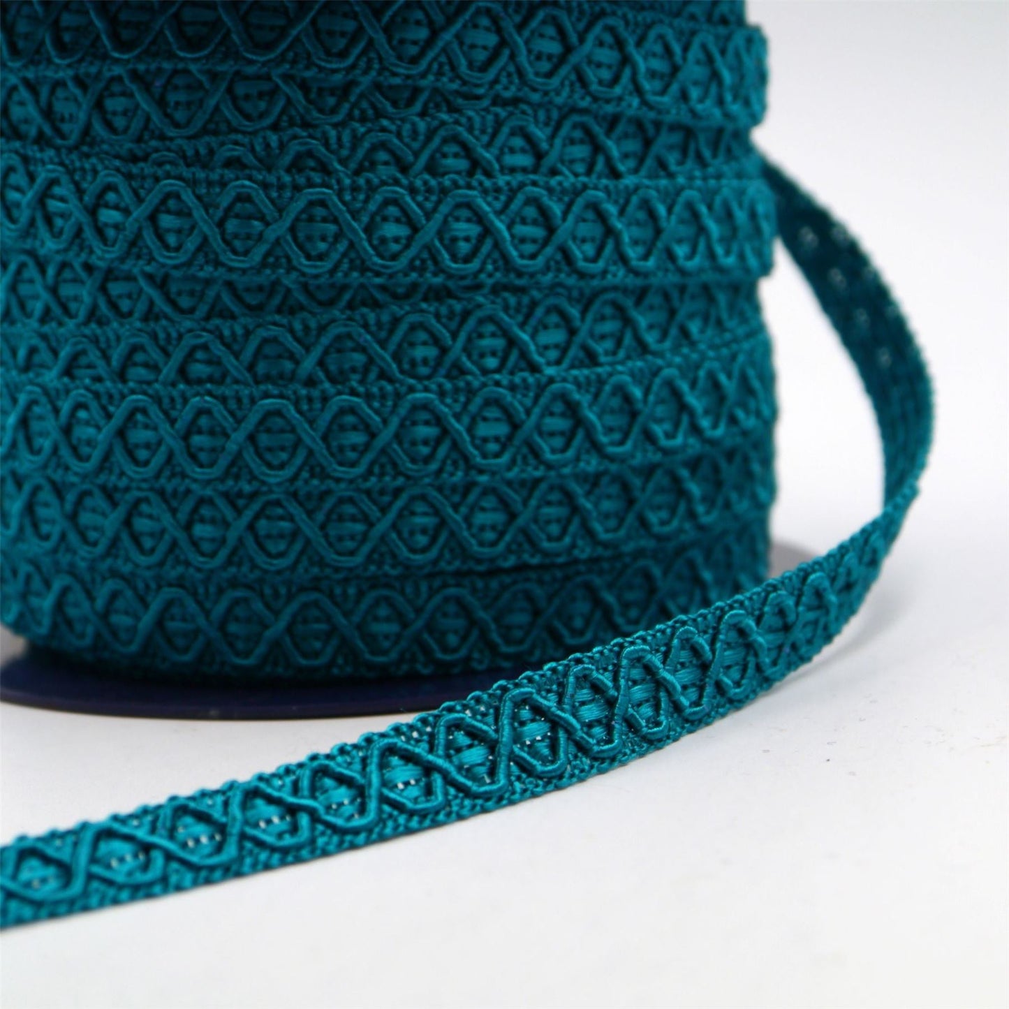 Gimp Braid with Criss Cross Design 12mm x 1m - 7980