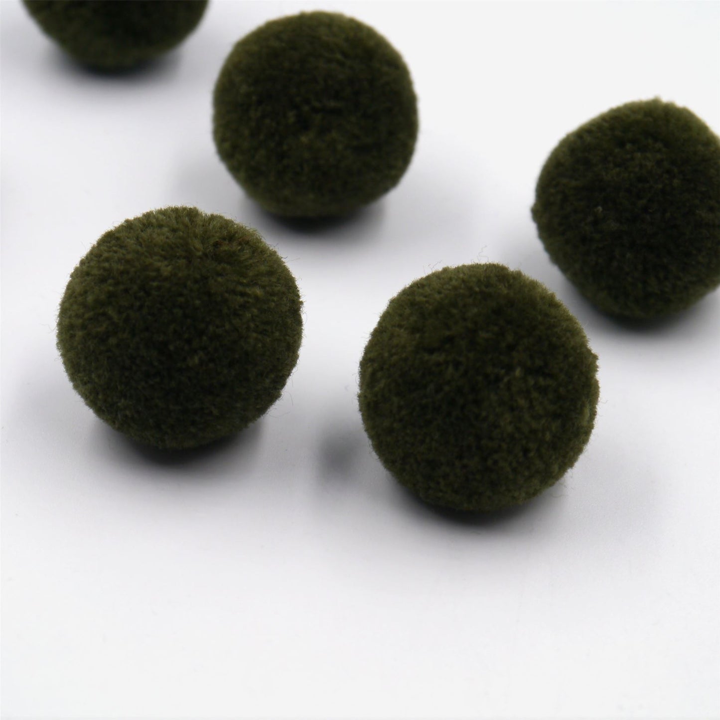 Loose Soft Pom-Poms 30mm x5 - 6873