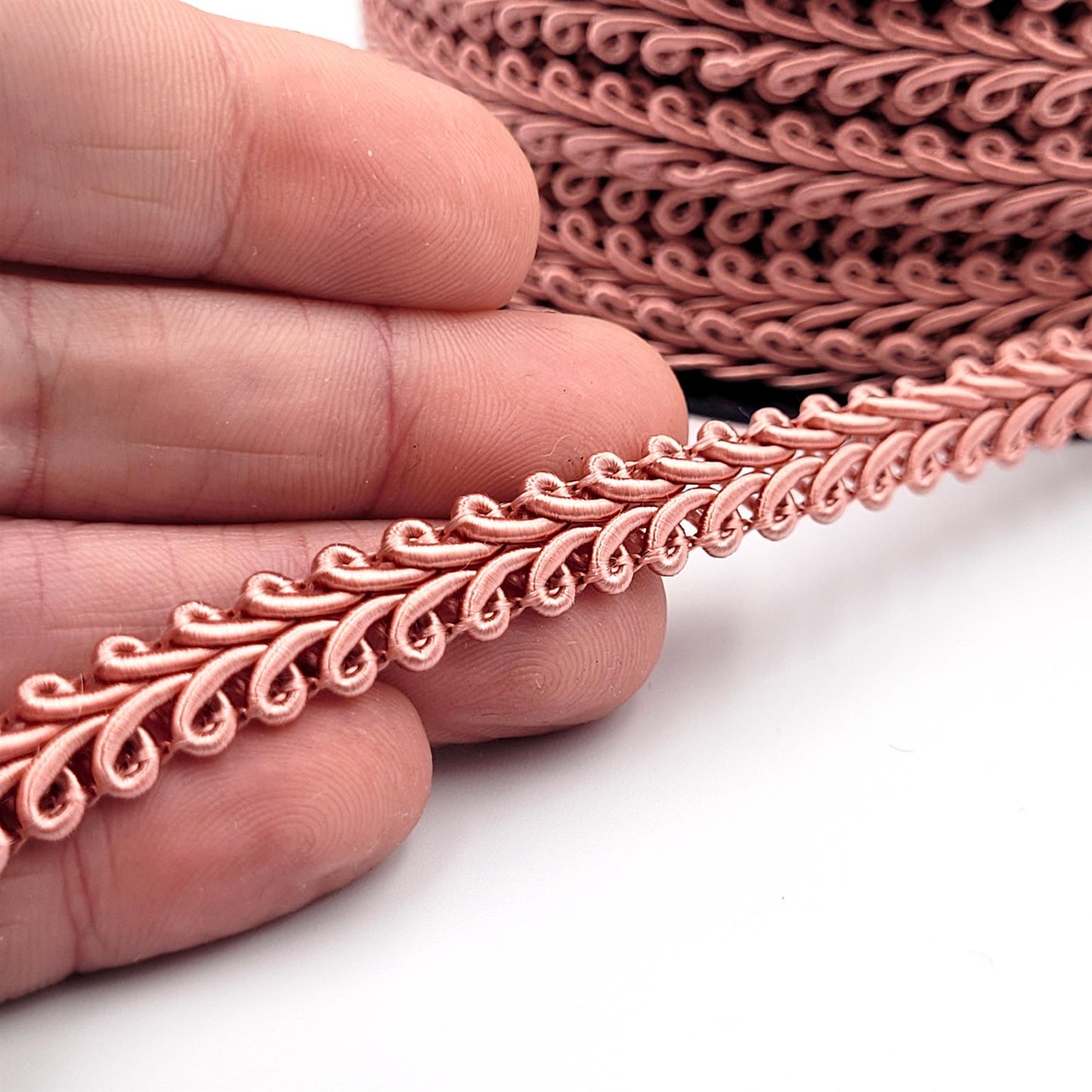 Feather Gimp Braid 9mm x1m - 6300