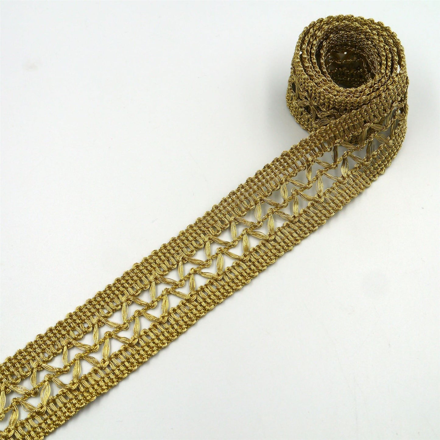 Metallic Braid With Openwork Lace Centre 30mm 7710