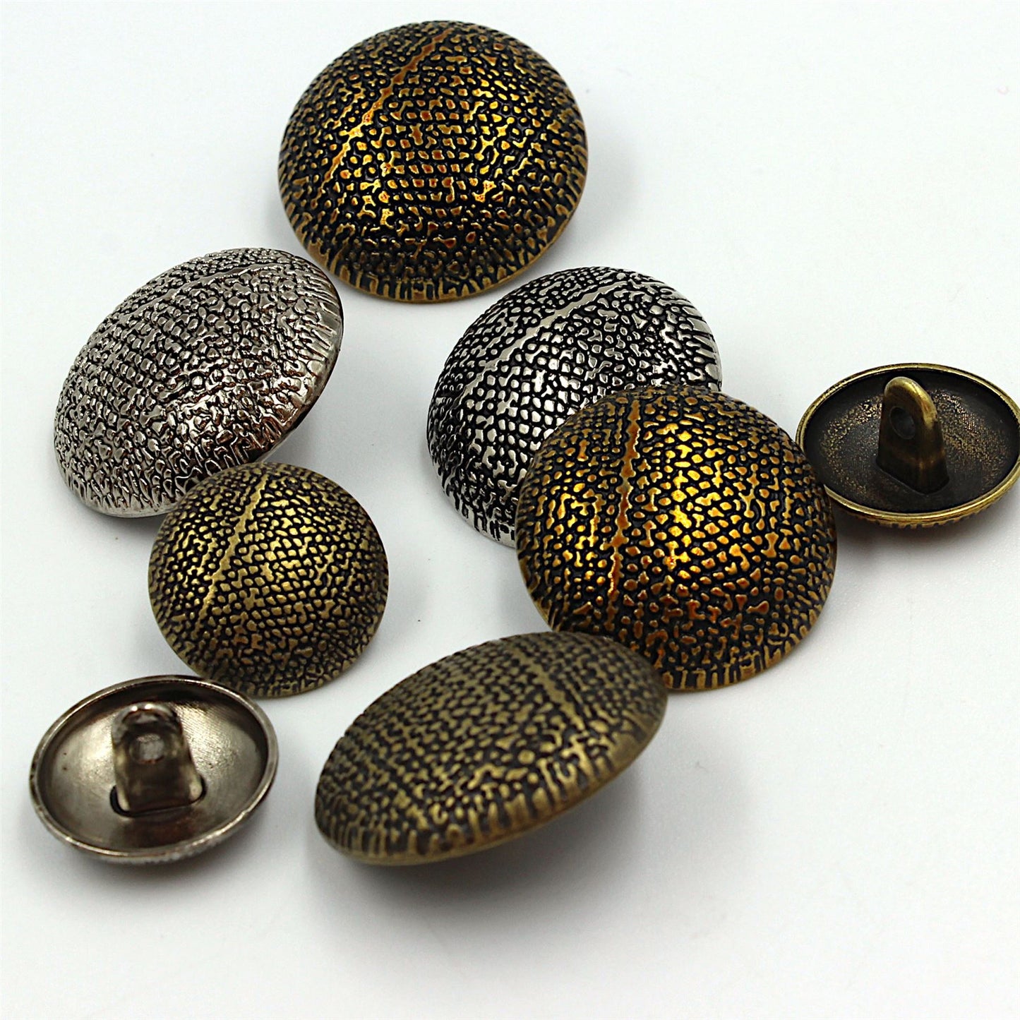 Metal Textured Pattern Dome Shank Button 6111