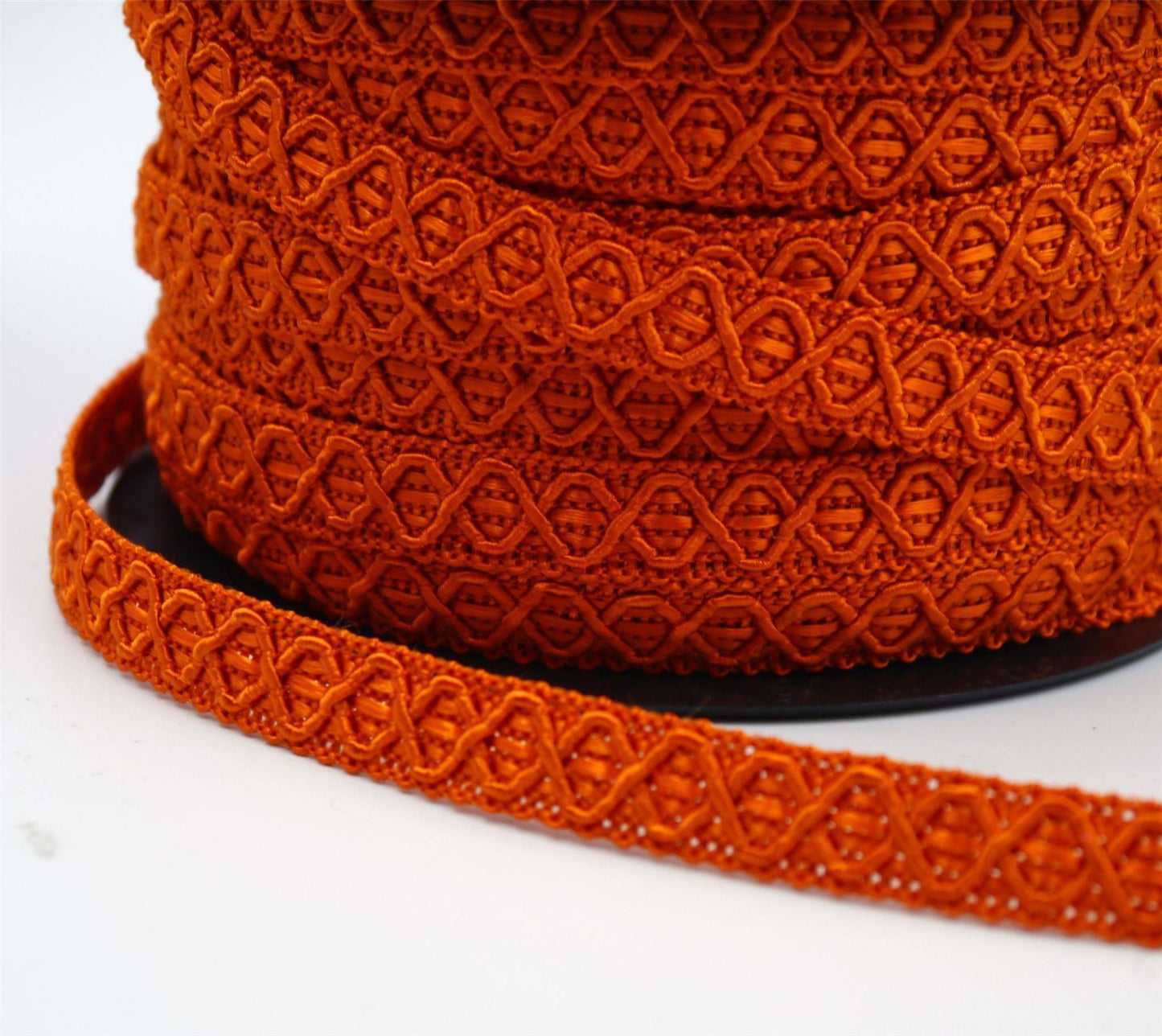 Gimp Braid with Criss Cross Design 12mm x 1m - 7980